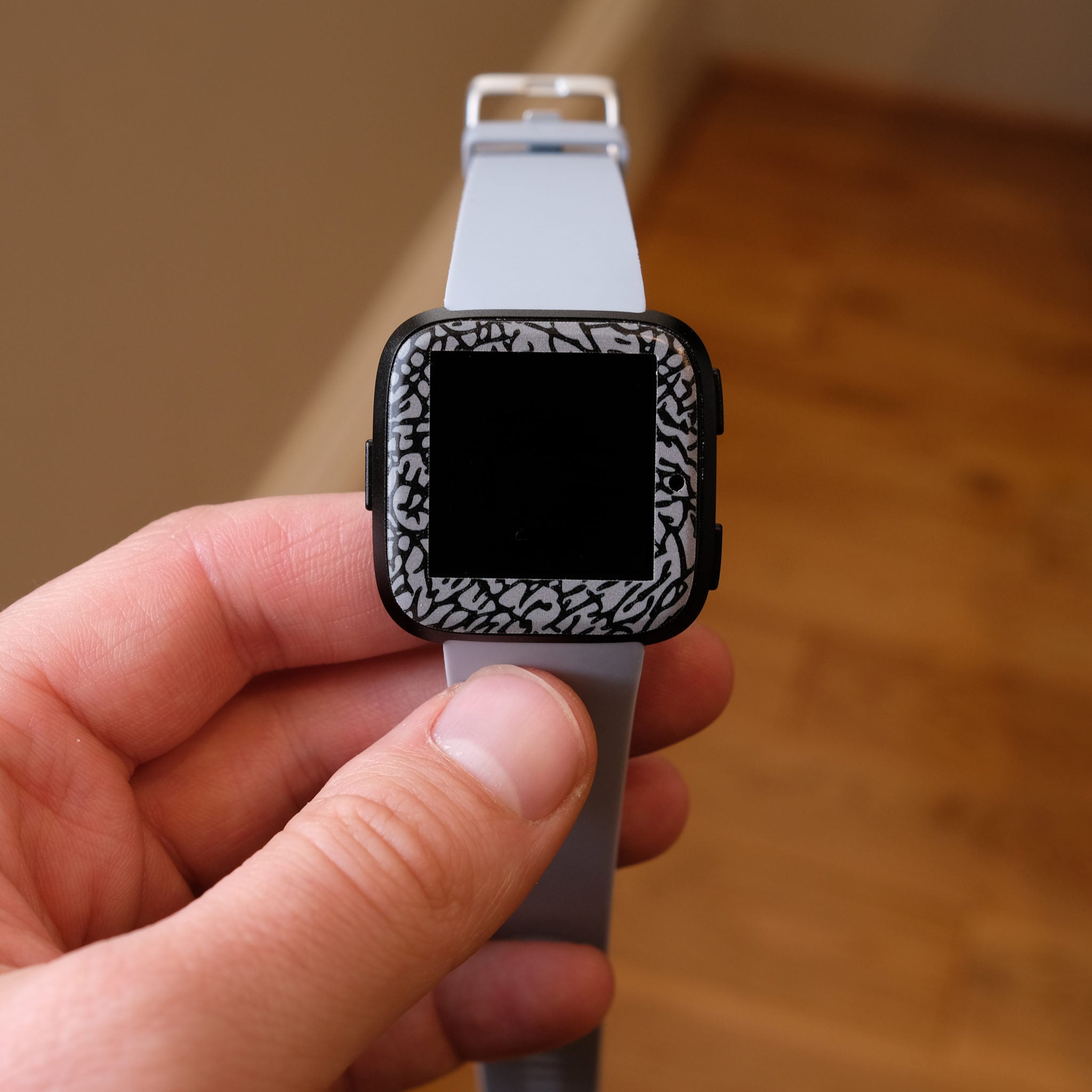 will apple watch screen protector fit fitbit versa