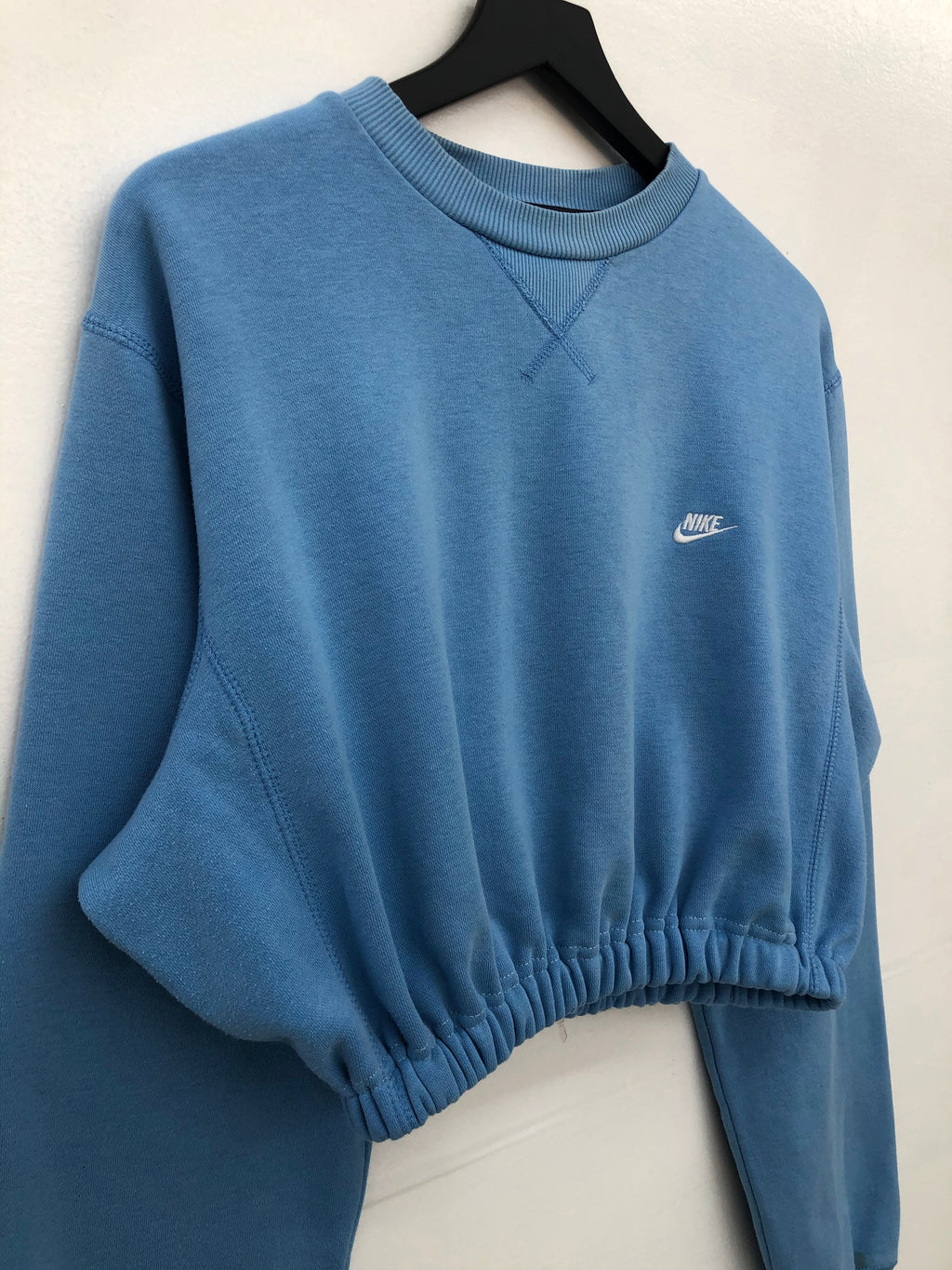 mint green nike clothing