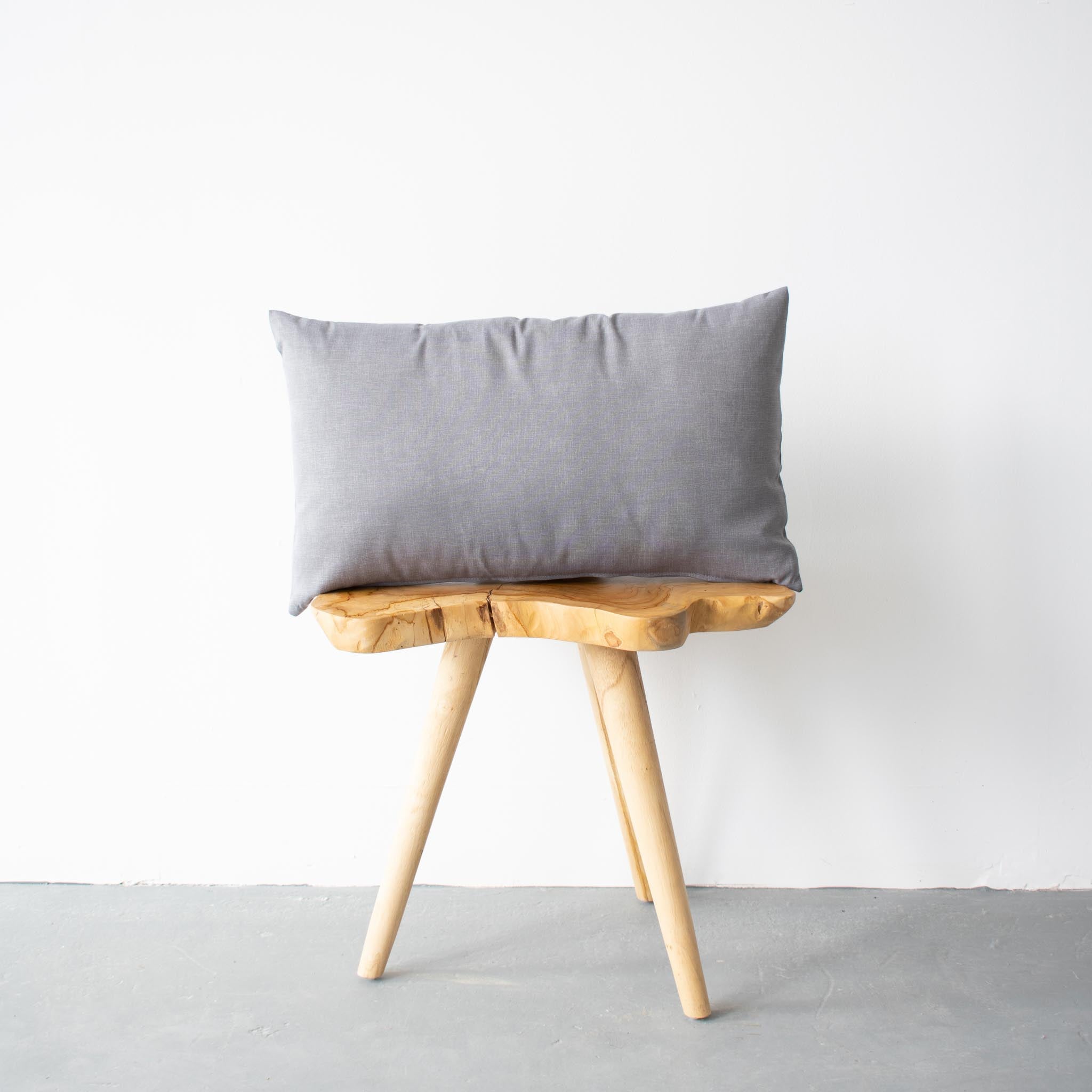 image for OUTDOOR PILLOW - GREY LUMBAR