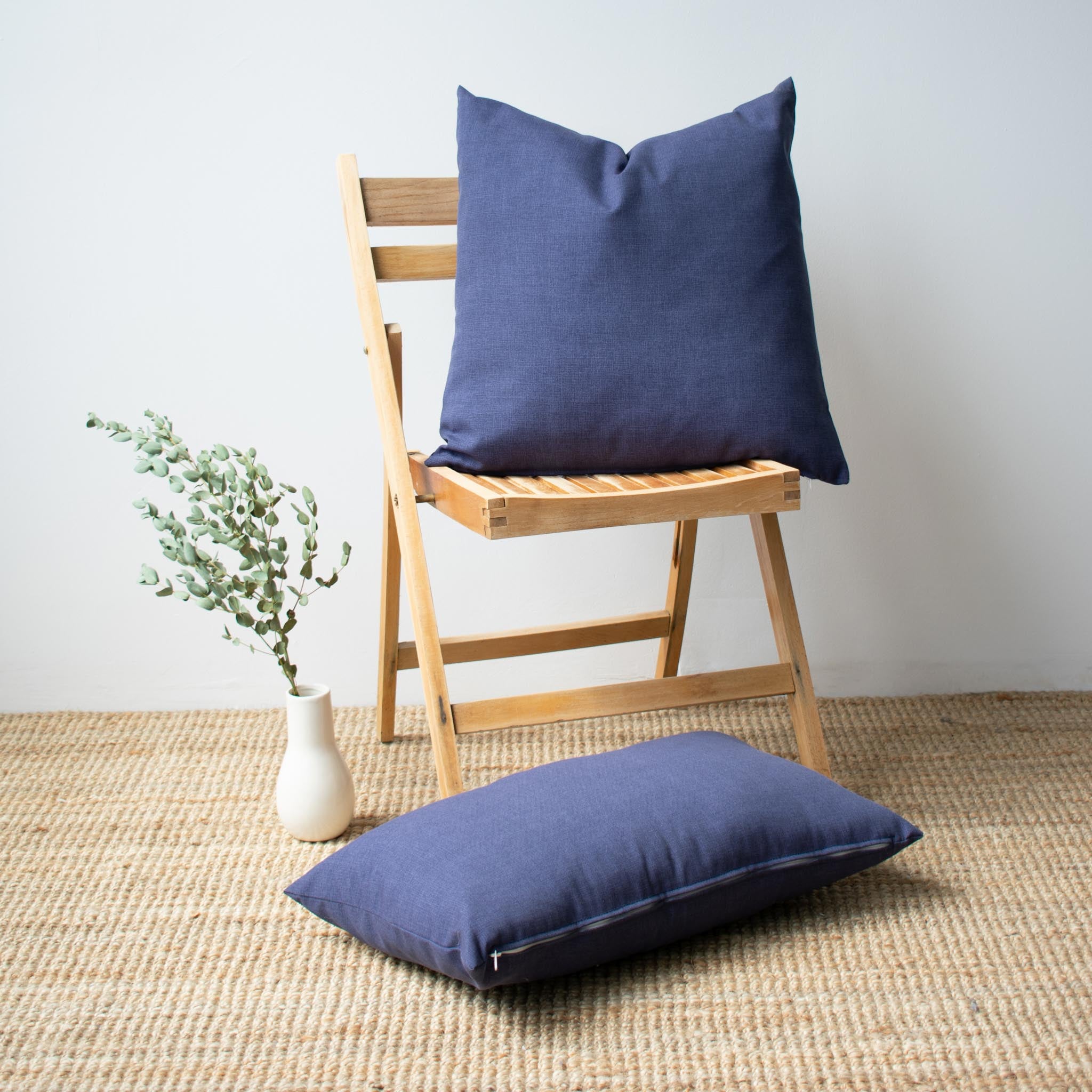 image for OUTDOOR PILLOW - NAVY 20"