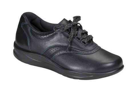 product image of the black Walk Easy SAS work shoe