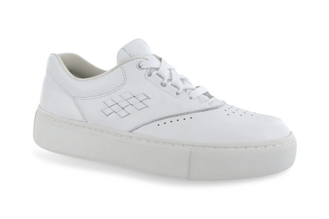 product image of the Free Rein white SAS work shoe