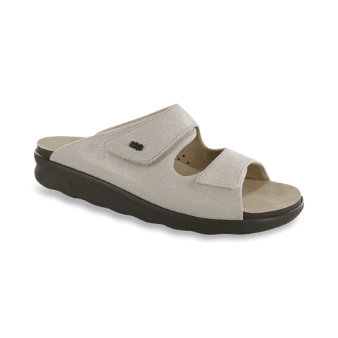 Product image of the Cozy velcro sandal in Linen from SASNola
