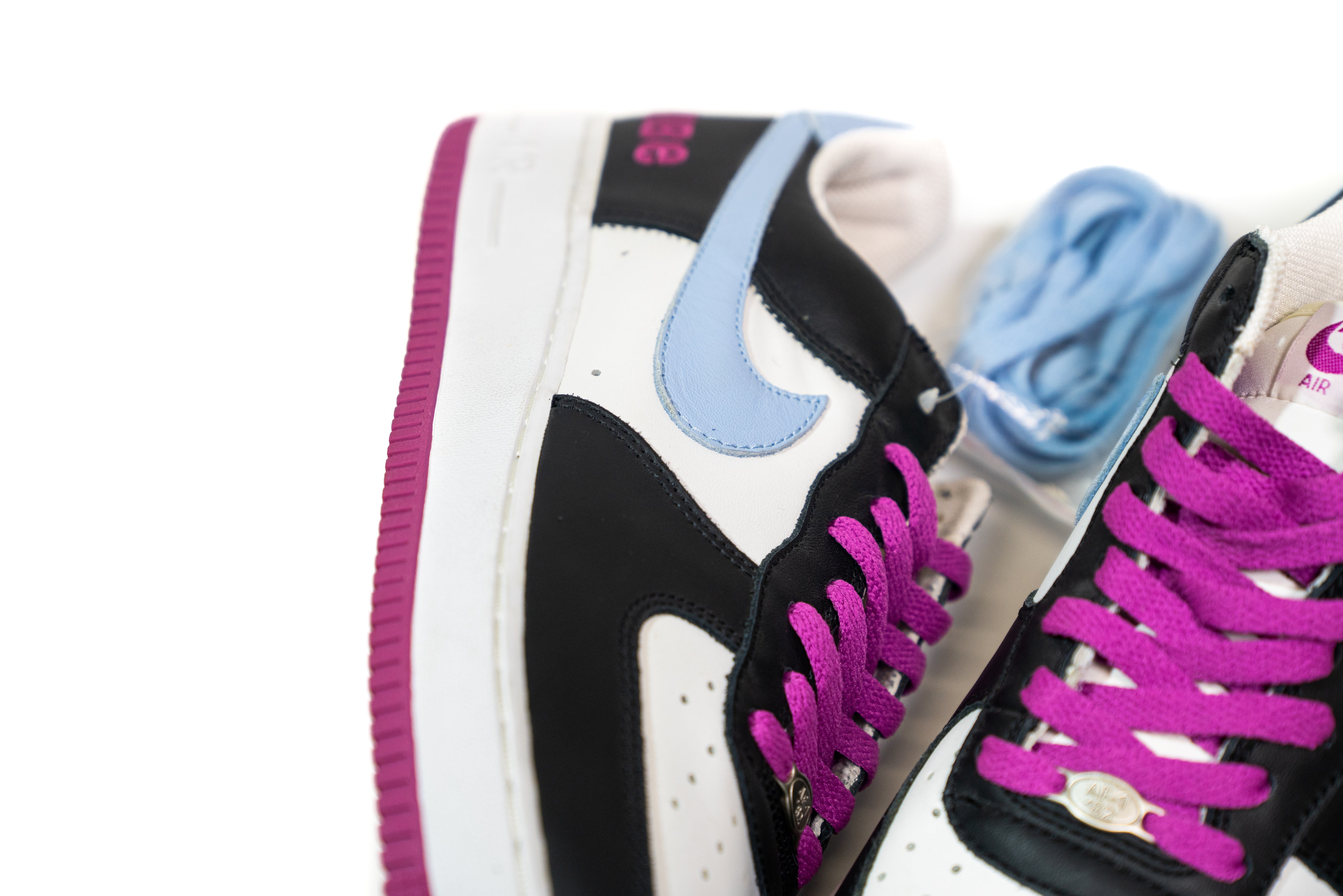ARCHIVE DNA: NIKE AIR FORCE 1 X VIBE MAGAZINE HYPERSTRIKE – Patta