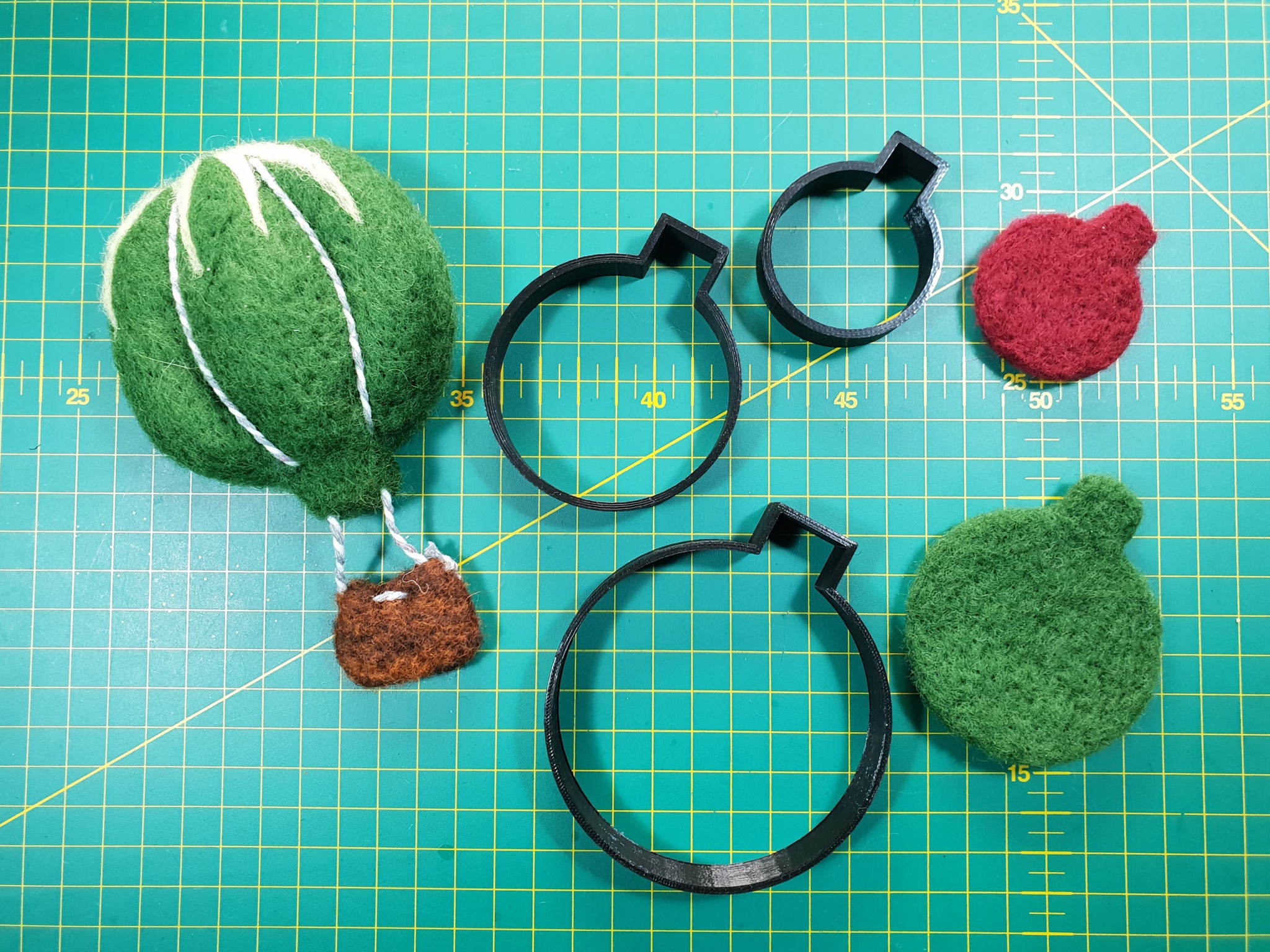 felting-template-baubles-balloons-needle-felting-template-mum-s