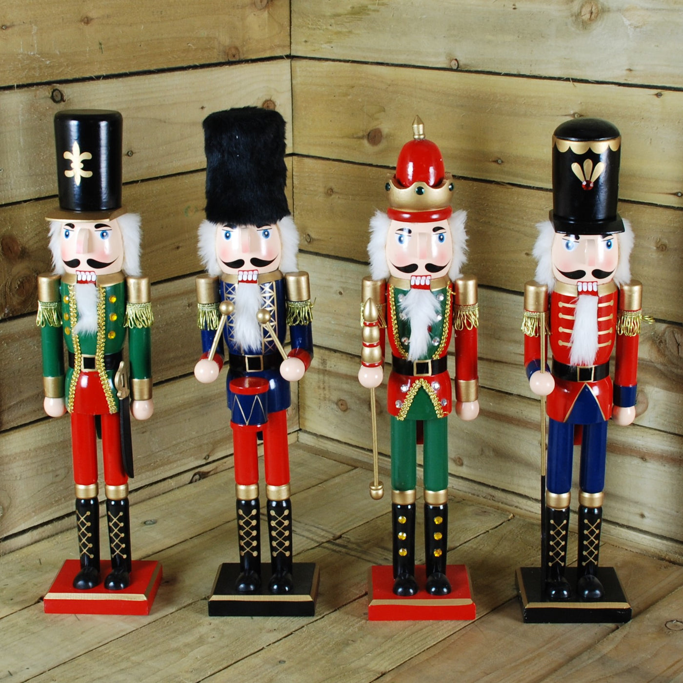 large wooden nutcracker soldiers uk