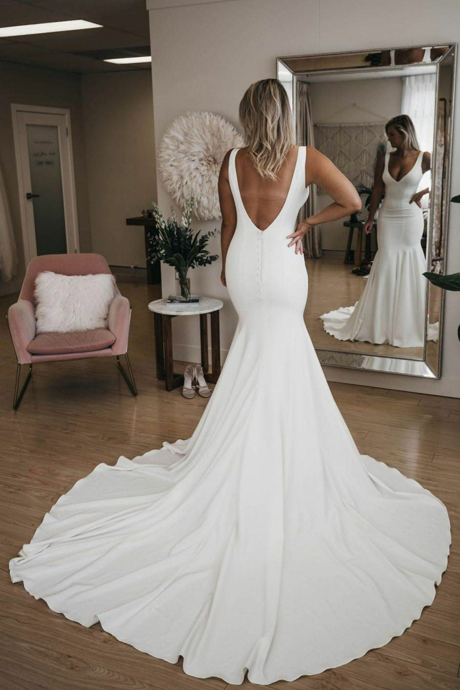 Trumpet Style Wedding Dress With Long Sleeves