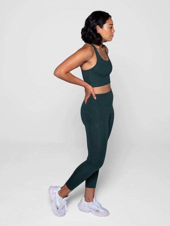 Girlfriend Collective Women\'s Compressive Legging - 7/8 - Made From  Recycled Plastic Bottles – Weekendbee - sustainable sportswear