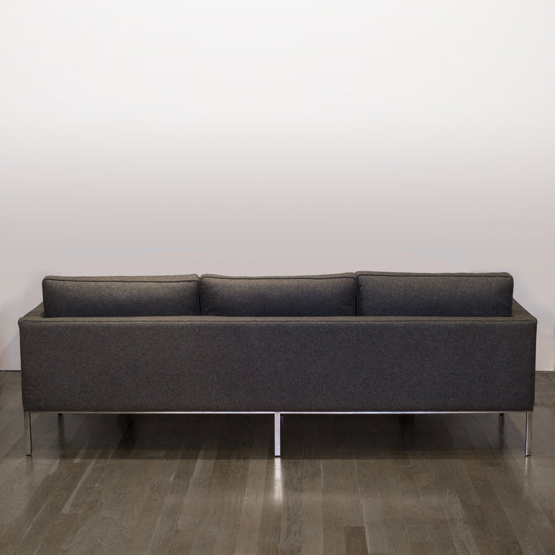 Interpreteren openbaar oog Artifort 905 Three Seat Comfort Sofa in Divina Melange Wool Fabric – S16  Home