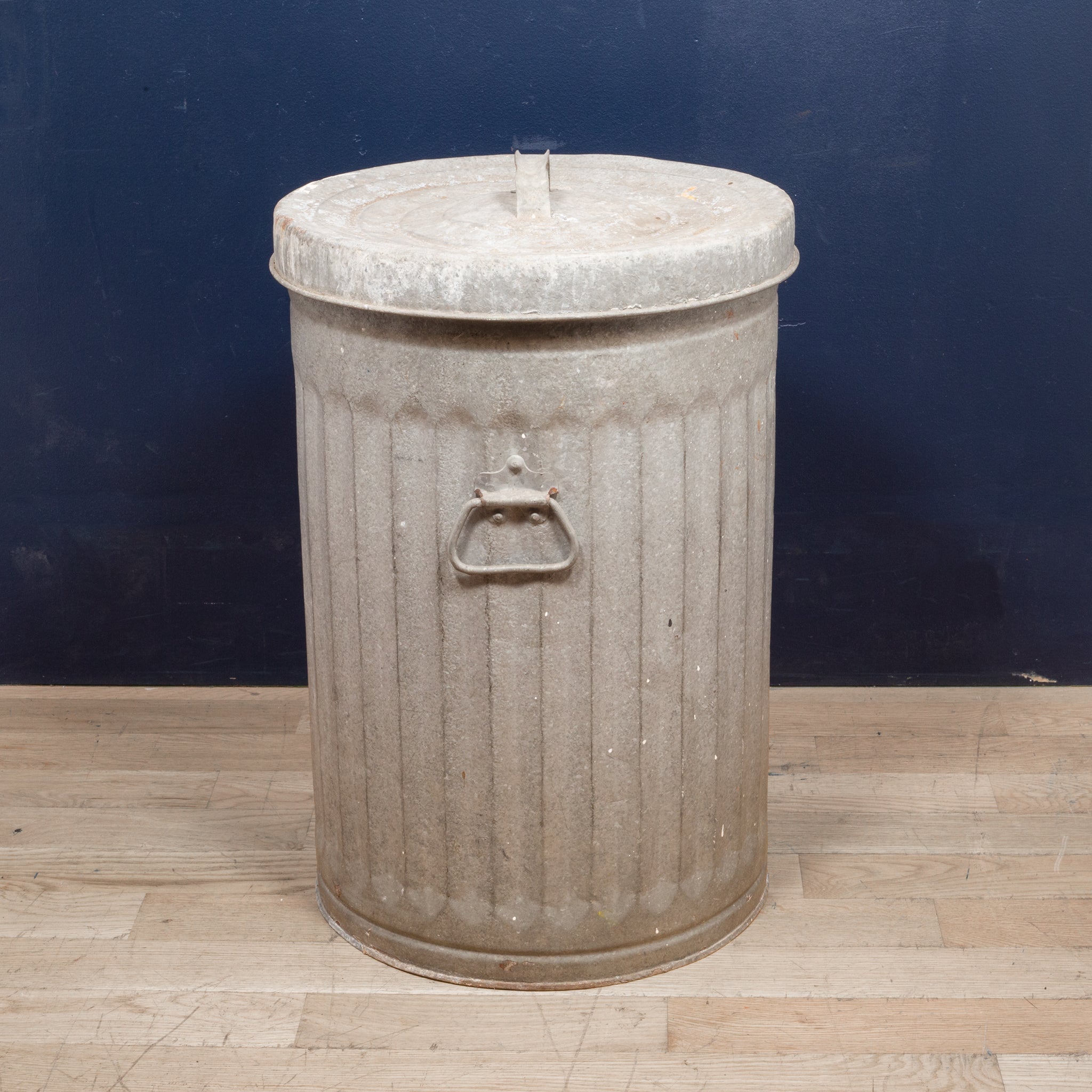sims 4 antique trash can