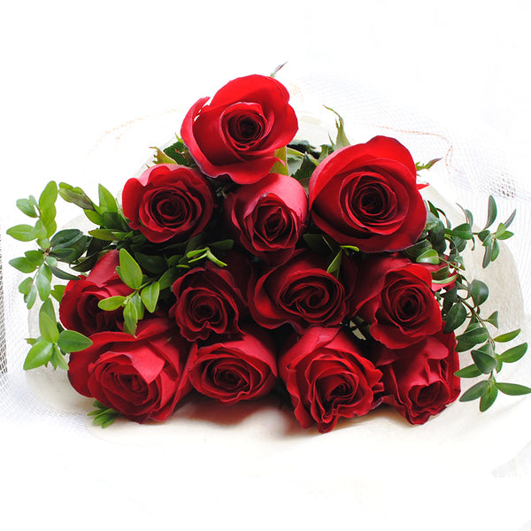 12 Rosas Rojas en Ramo – Siete Flores