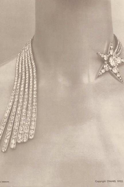 Chanel 1932 Collection - The Comete necklace