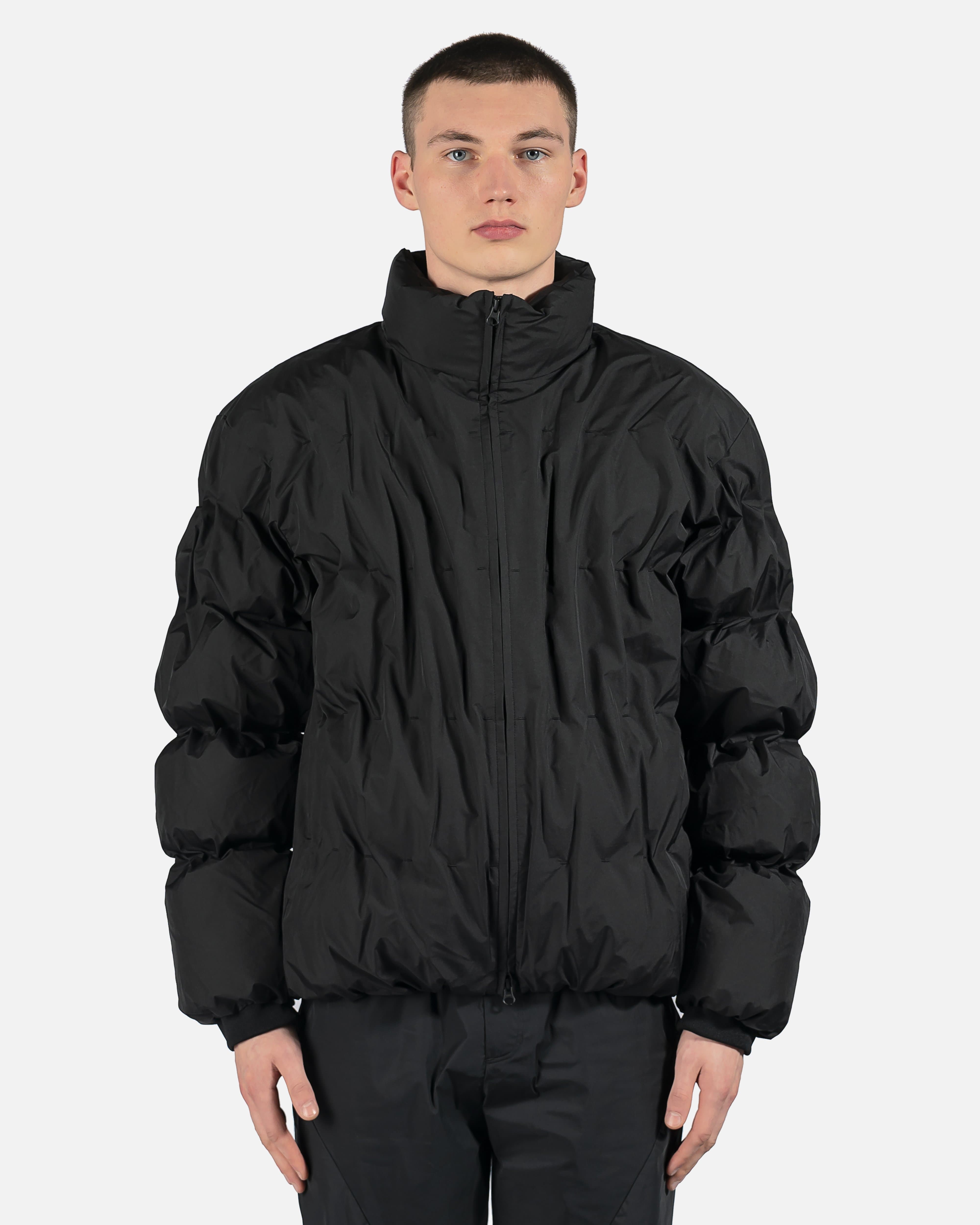 4.0+ Down Right Puffer Jacket in Black