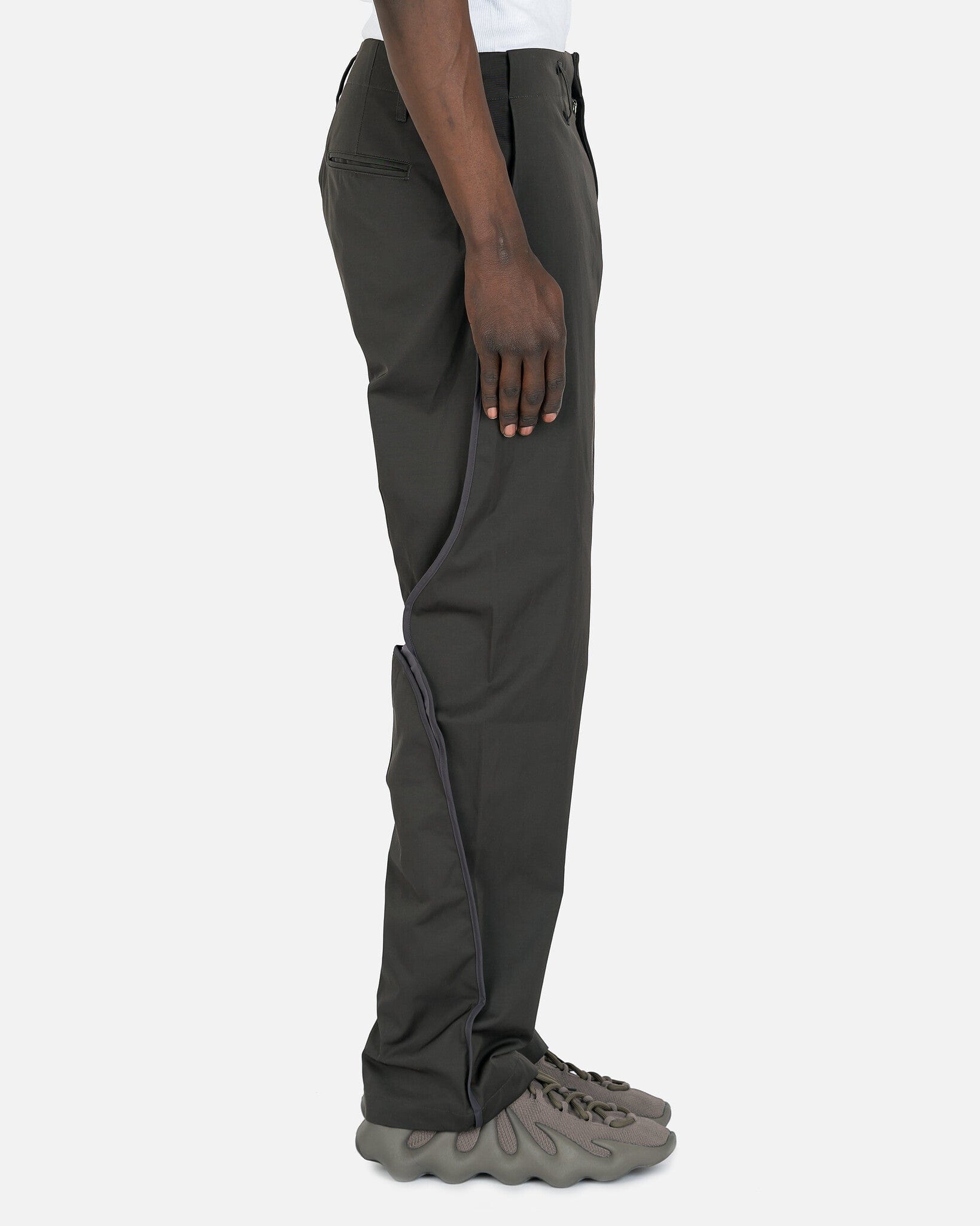 4.0+ Trousers Right in Charcoal