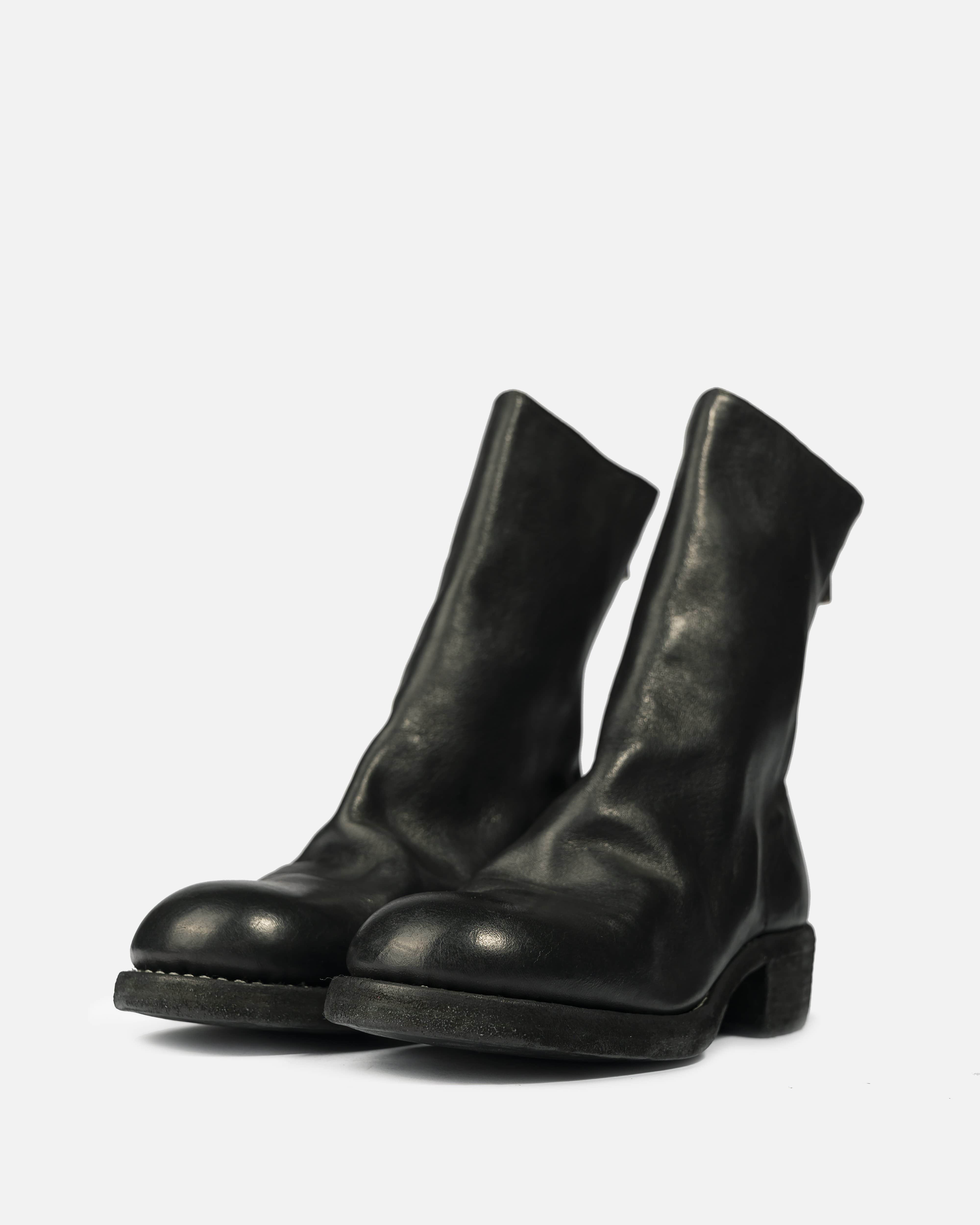 788Z Back Zip Boots in Black