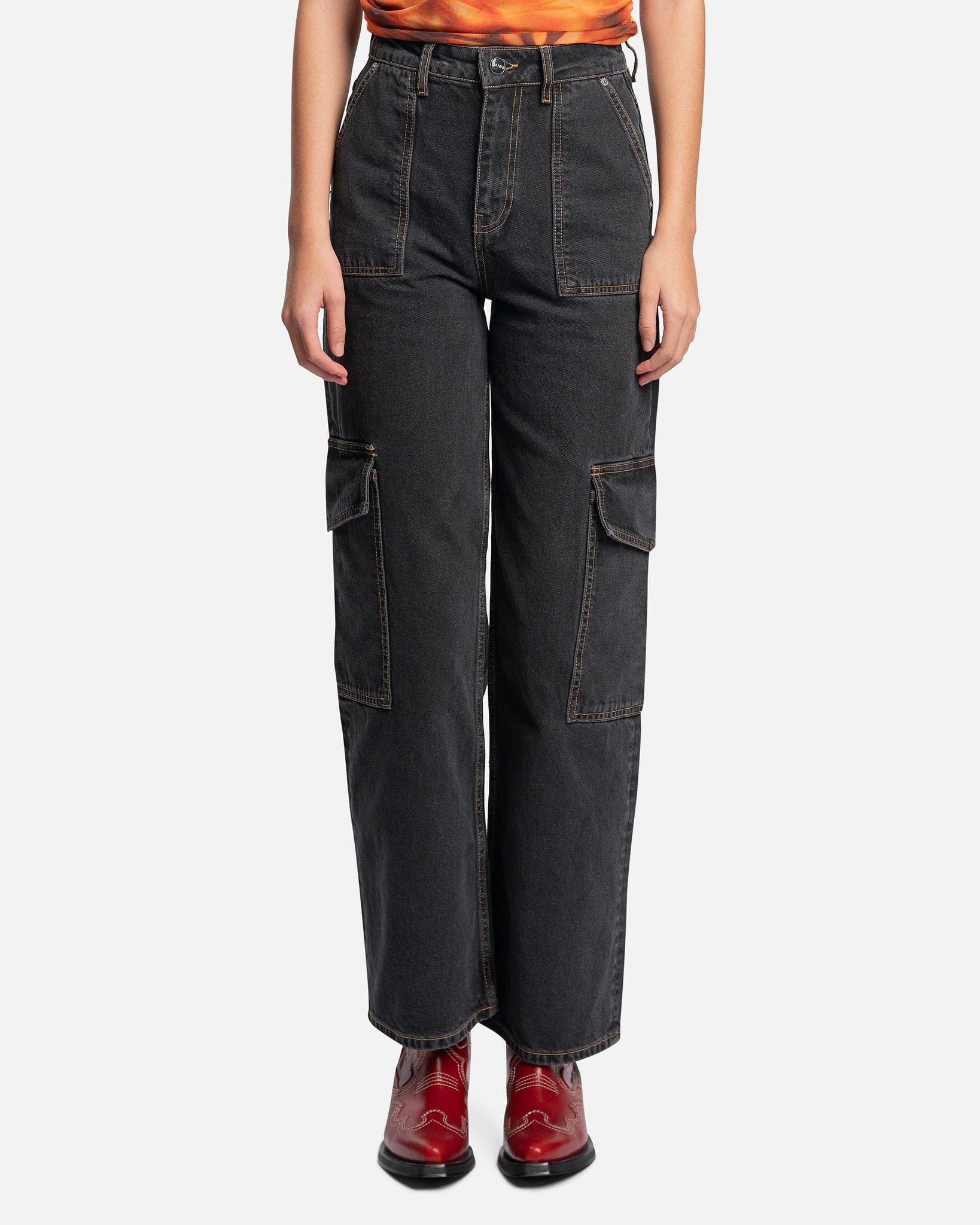 Angi Jeans in Washed Black