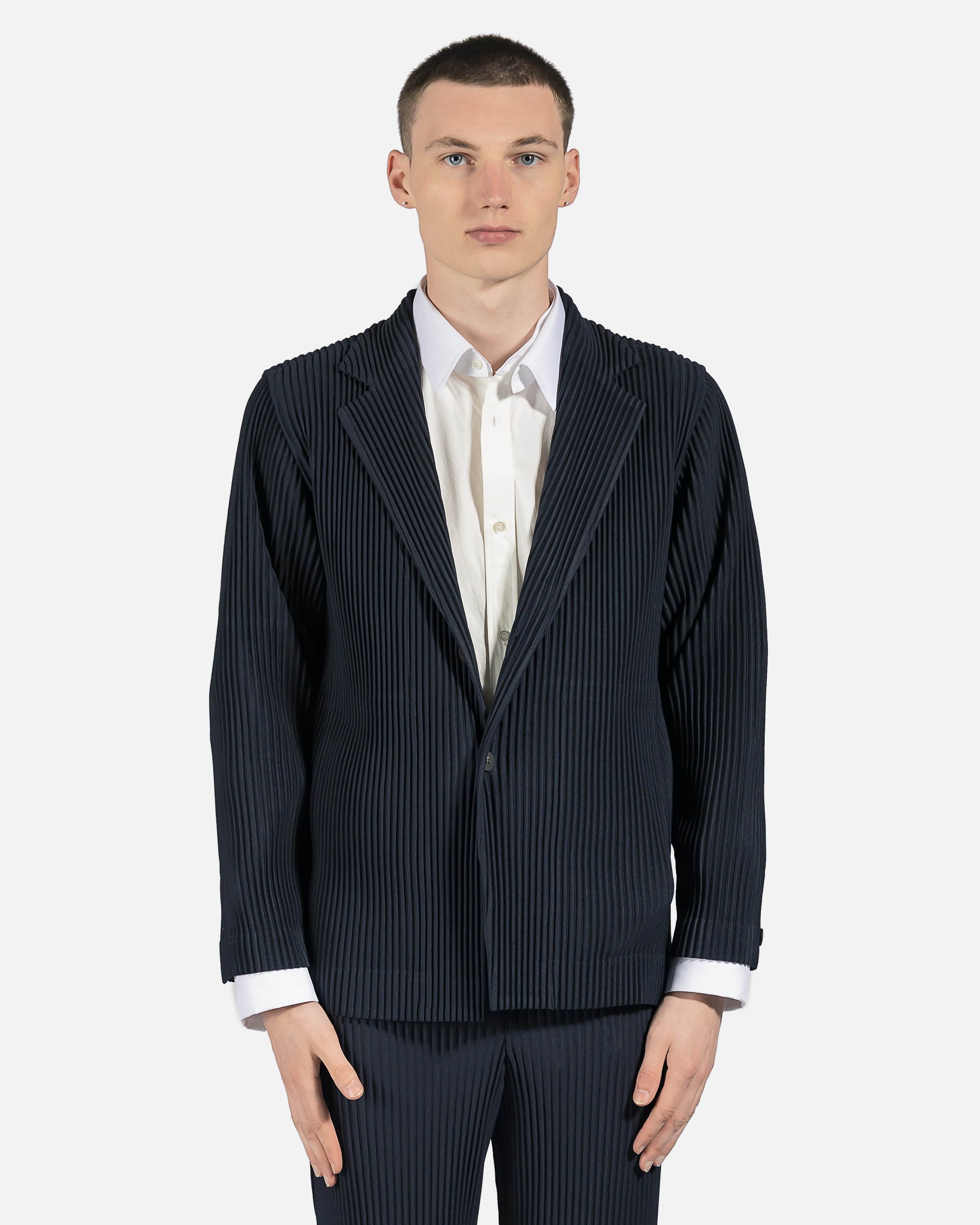 Tailored Pleated Blazer in Black – SVRN