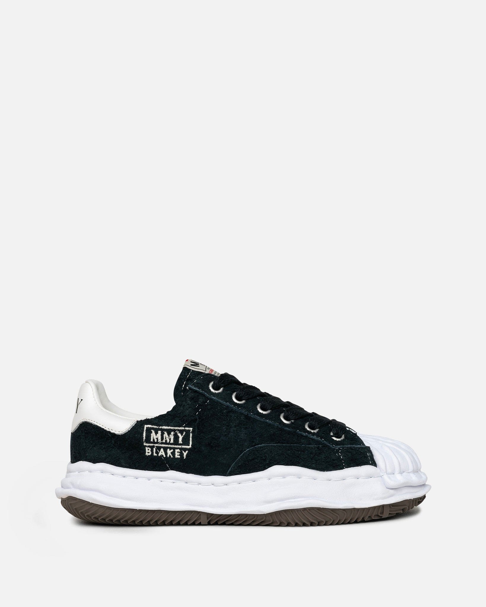 Blakey Overhanging Canvas Low Top in Black