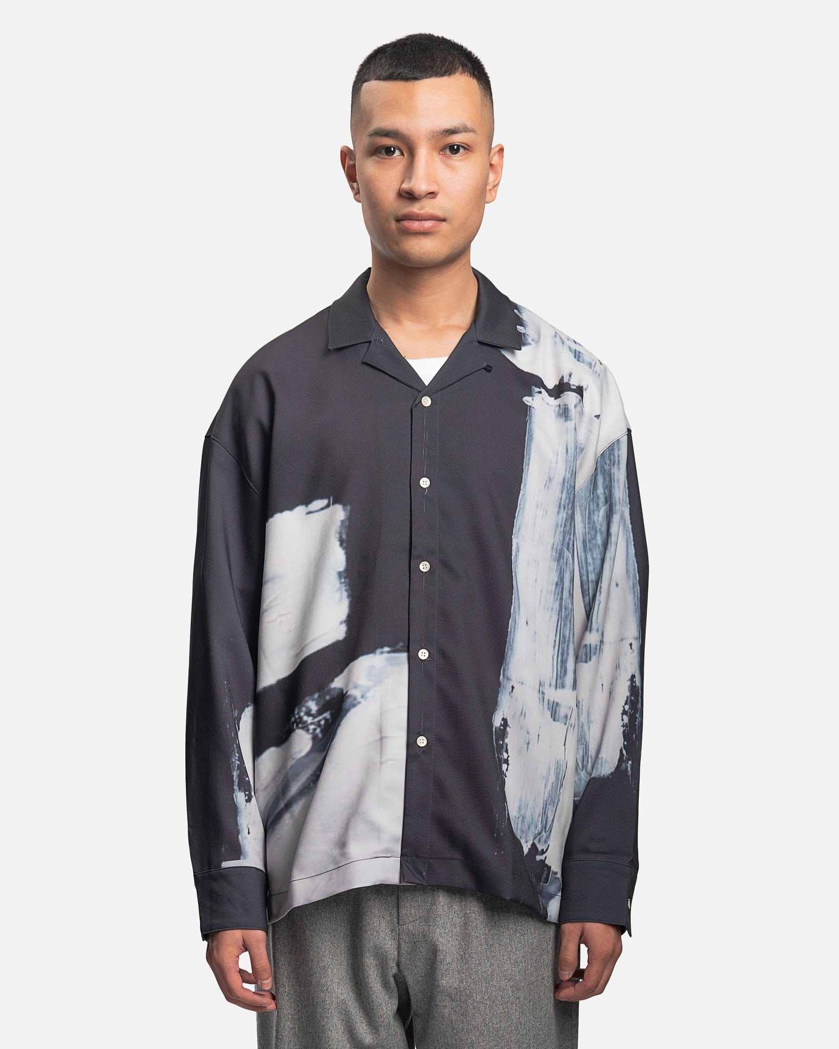 Brush Button Up in Black/White