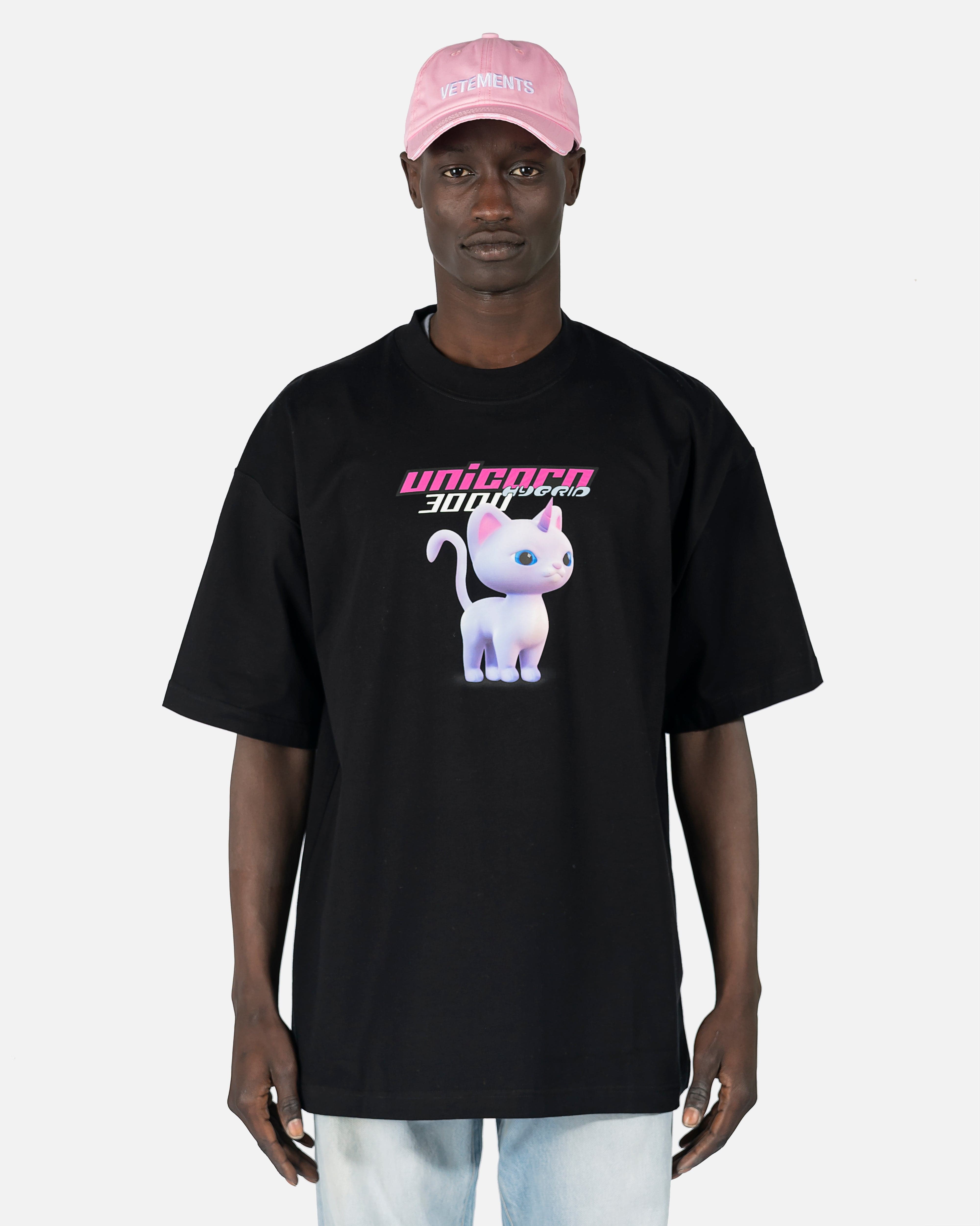 Everyone Can be a Unicorn T-Shirt in Black – SVRN