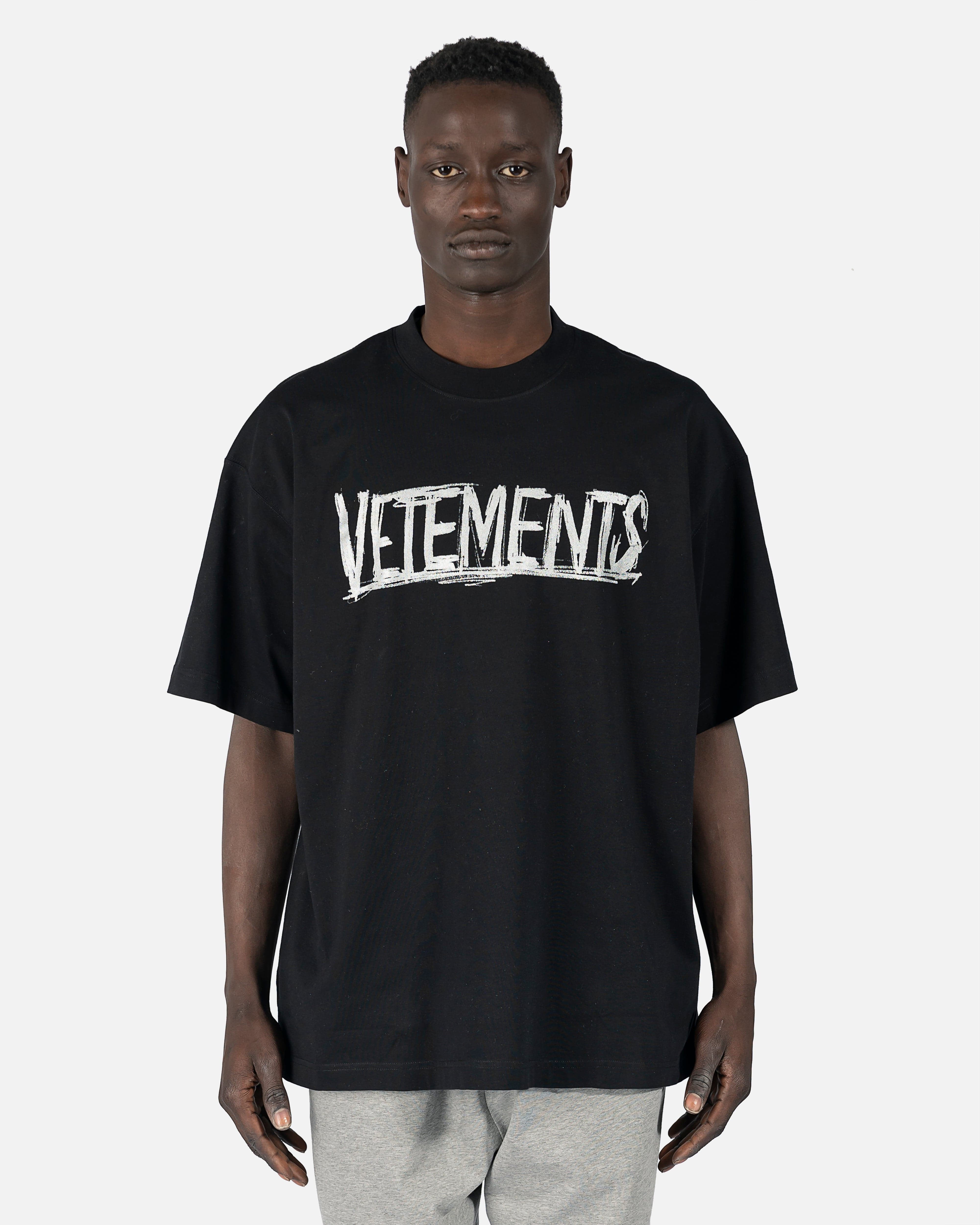 VETEMENTS ワールドツアーTシャツ-