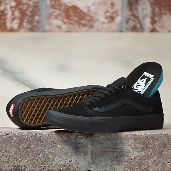 vans old skool pro shoes blackout