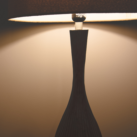 close shot of a singular lamp