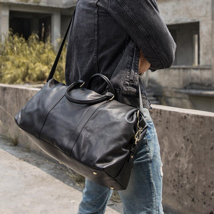 black travel duffle bag