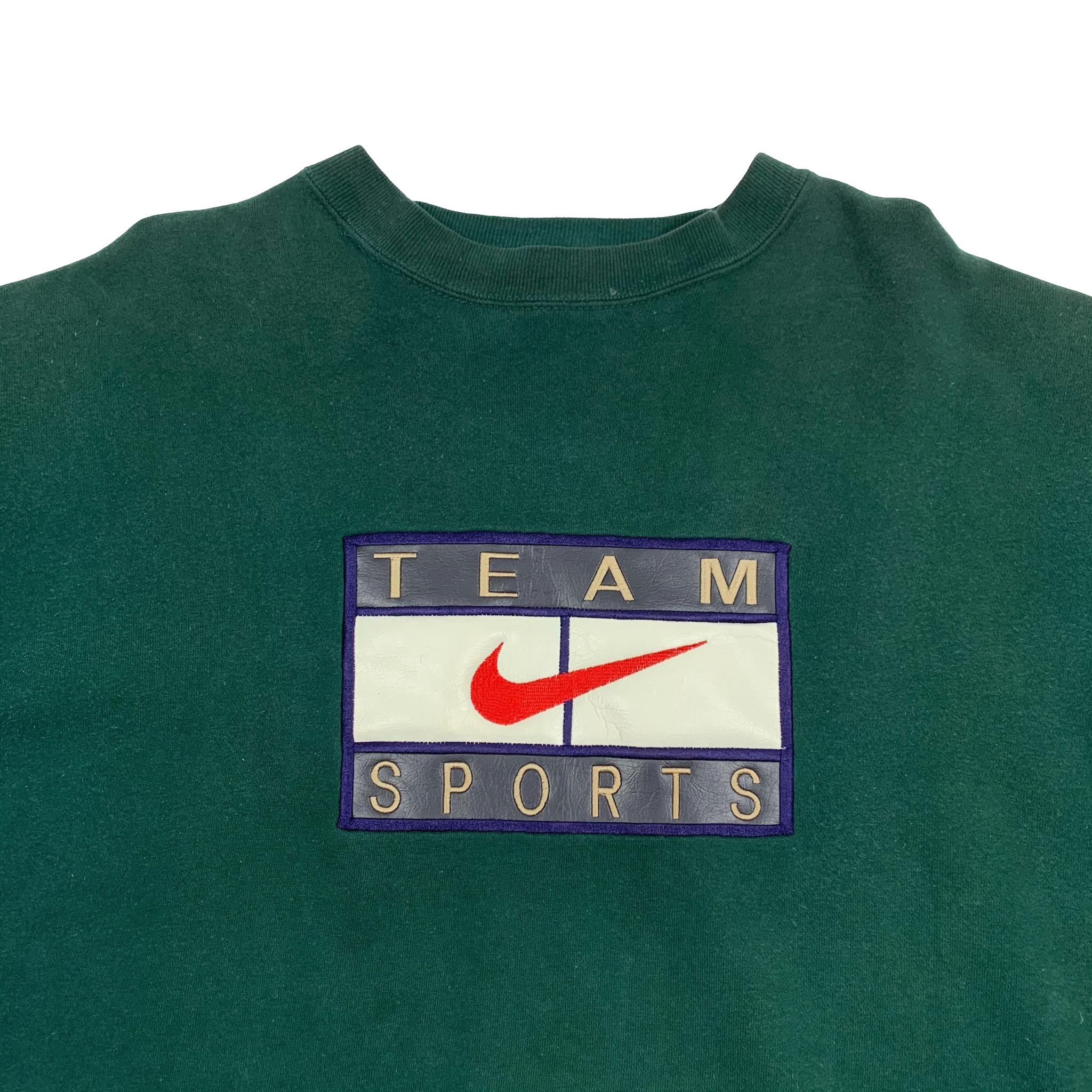 Bootleg Nike Sports" Embroidered Crewneck – purchasegarments