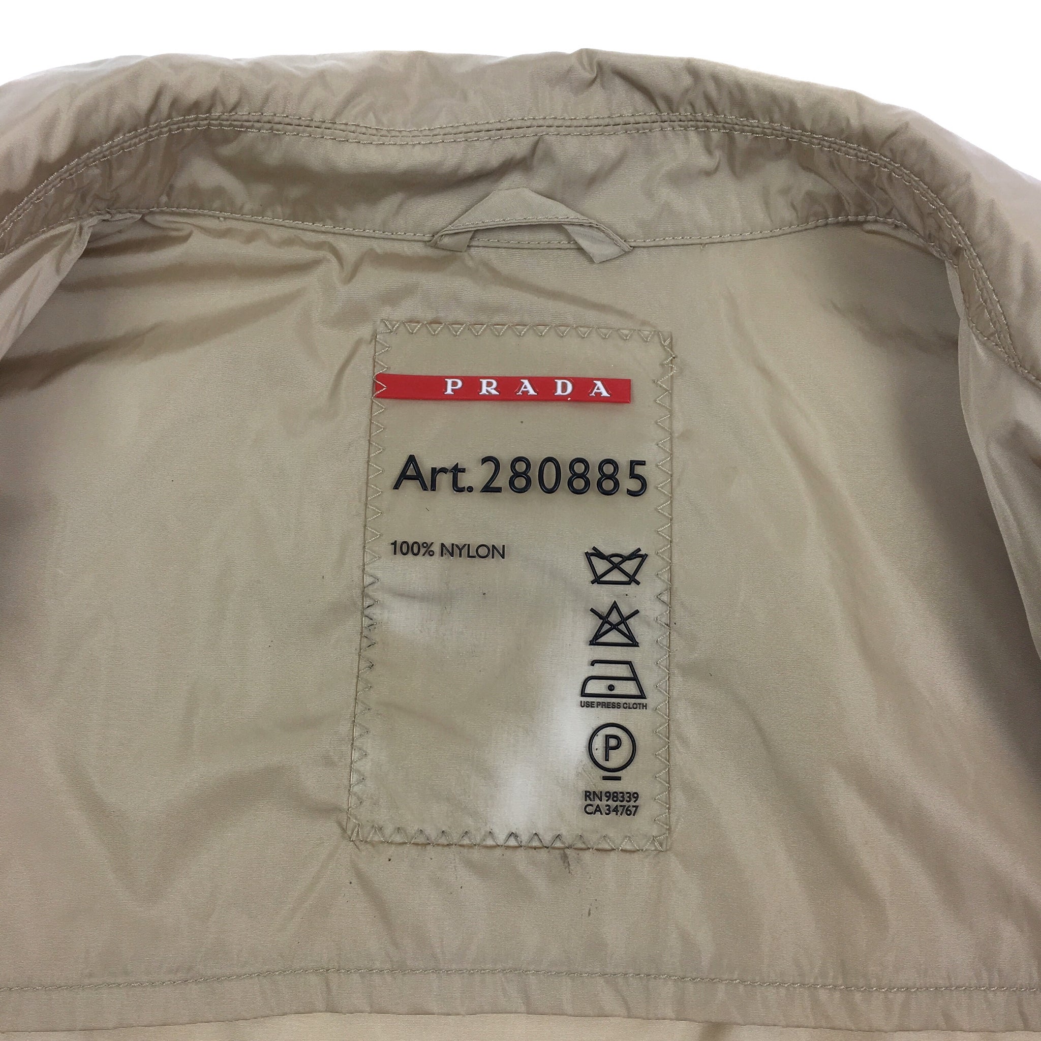 prada jacket rn 98339 ca 34767