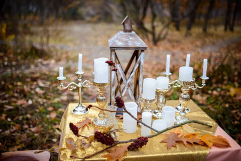 Fall table setting in the woods