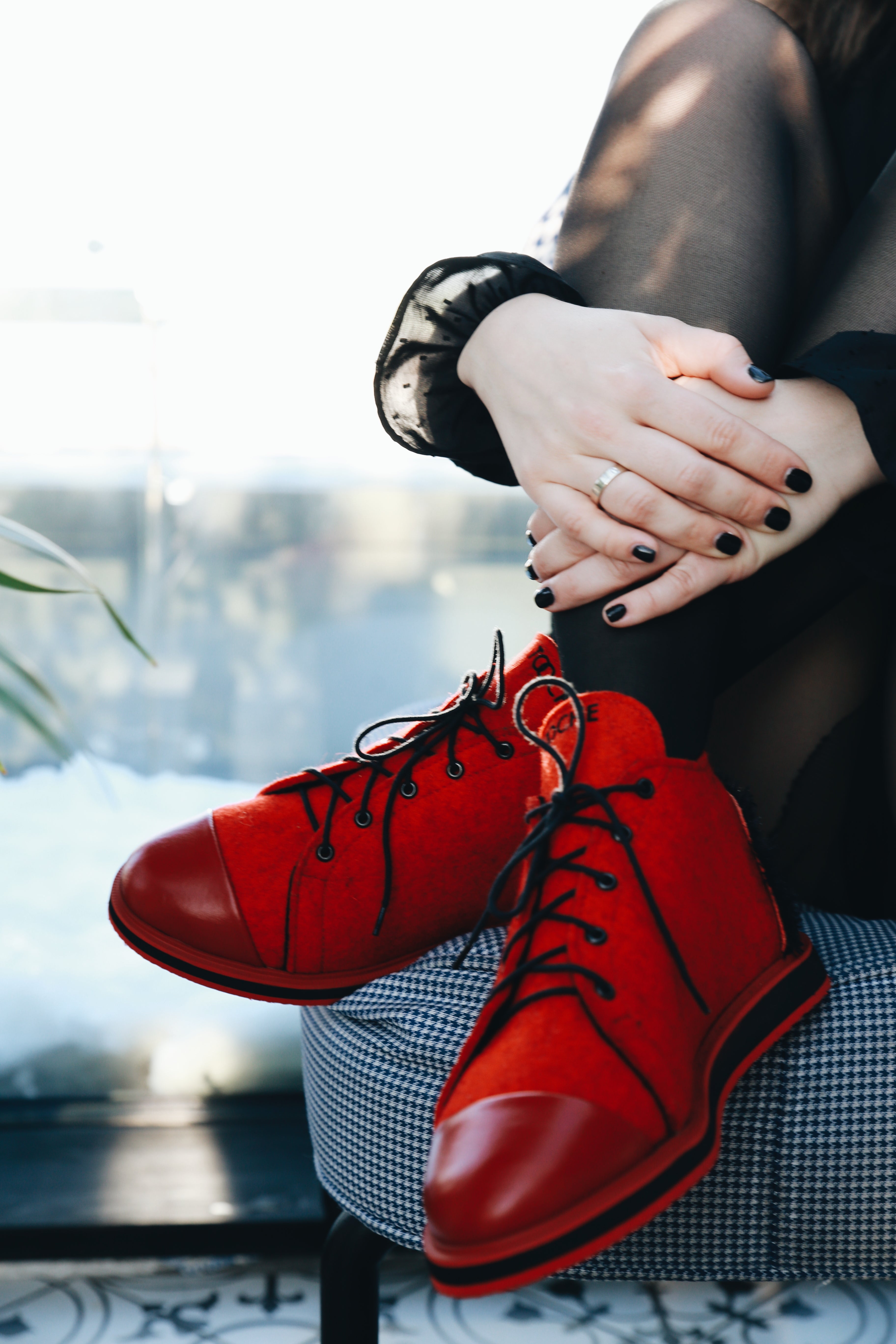 candy apple red pumps