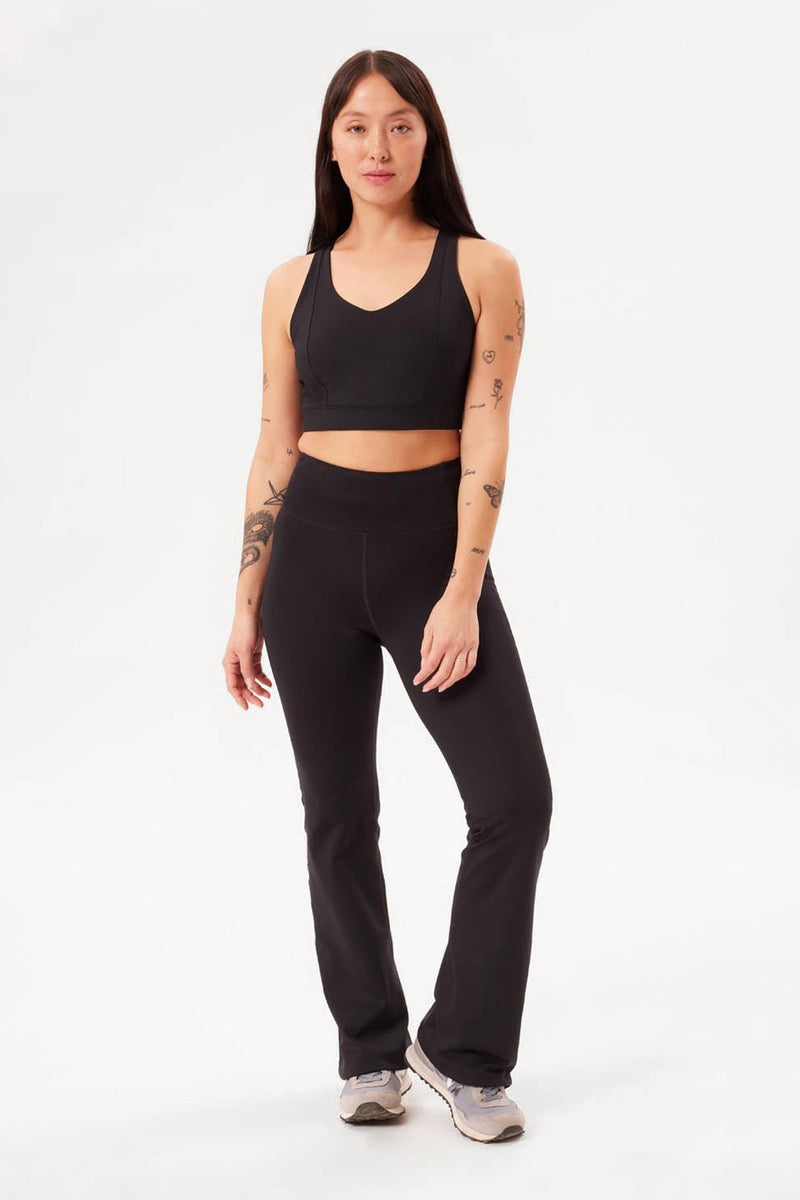 Black Elastic Girlfriend Collective Sports Bra For Women Perfect For Gym,  Workout, And Yoga Sexy And Comfortable Satian Feminino Outfit BG50SB From  Chensuqz, $29.74