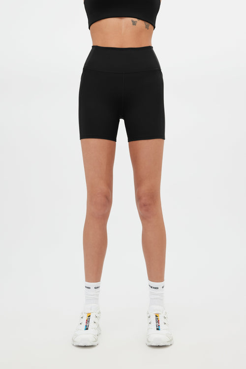 Black Compressive Pocket Run Short