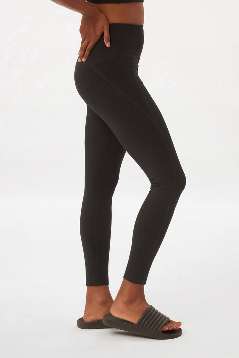 Black Compressive High-Rise Legging — Girlfriend Collective