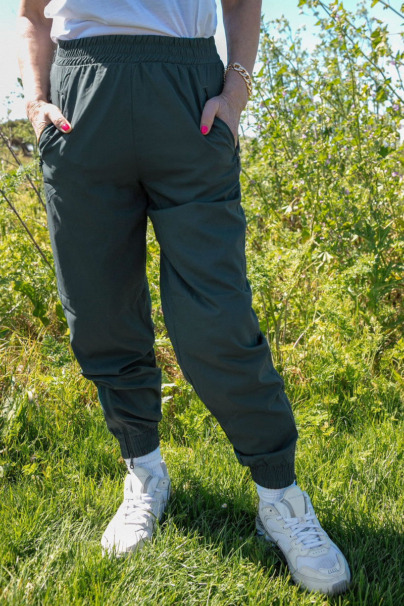 Moss Summit Track Pant — Girlfriend Collective