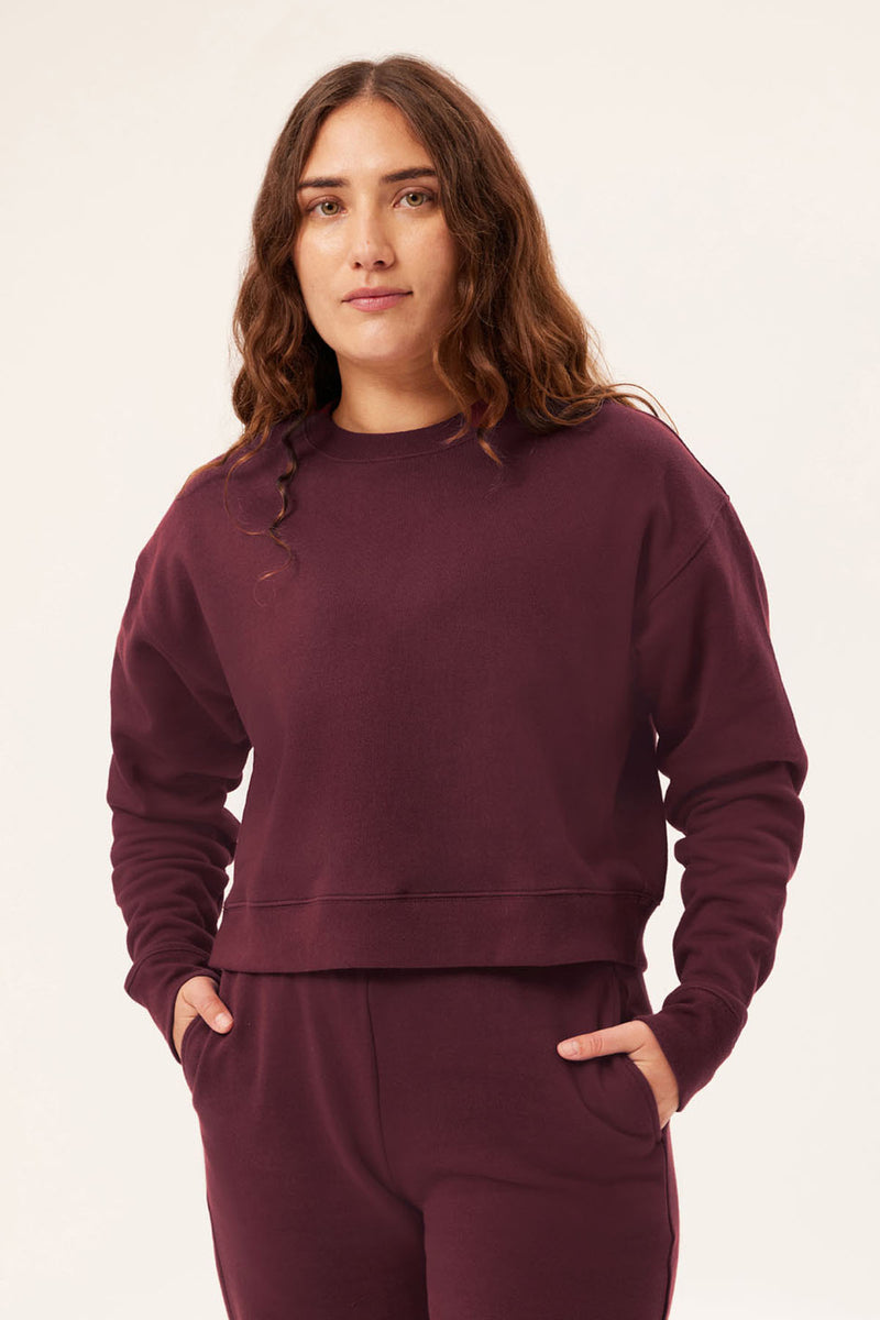 Wine 50/50 Cropped Sweatshirt — Girlfriend Collective