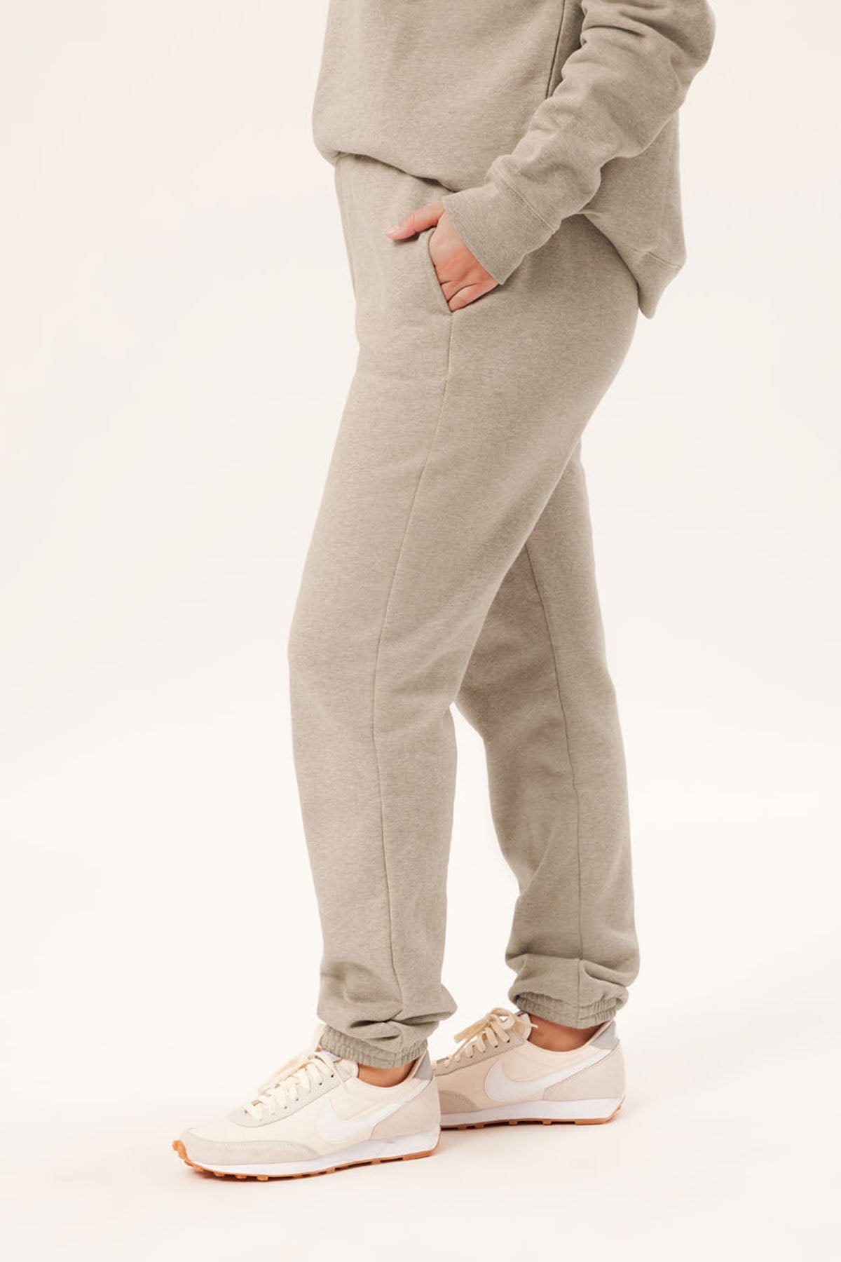 Long Length Jogging Pants &C x REVIVE Soft Beige - REVIVE Sportswear