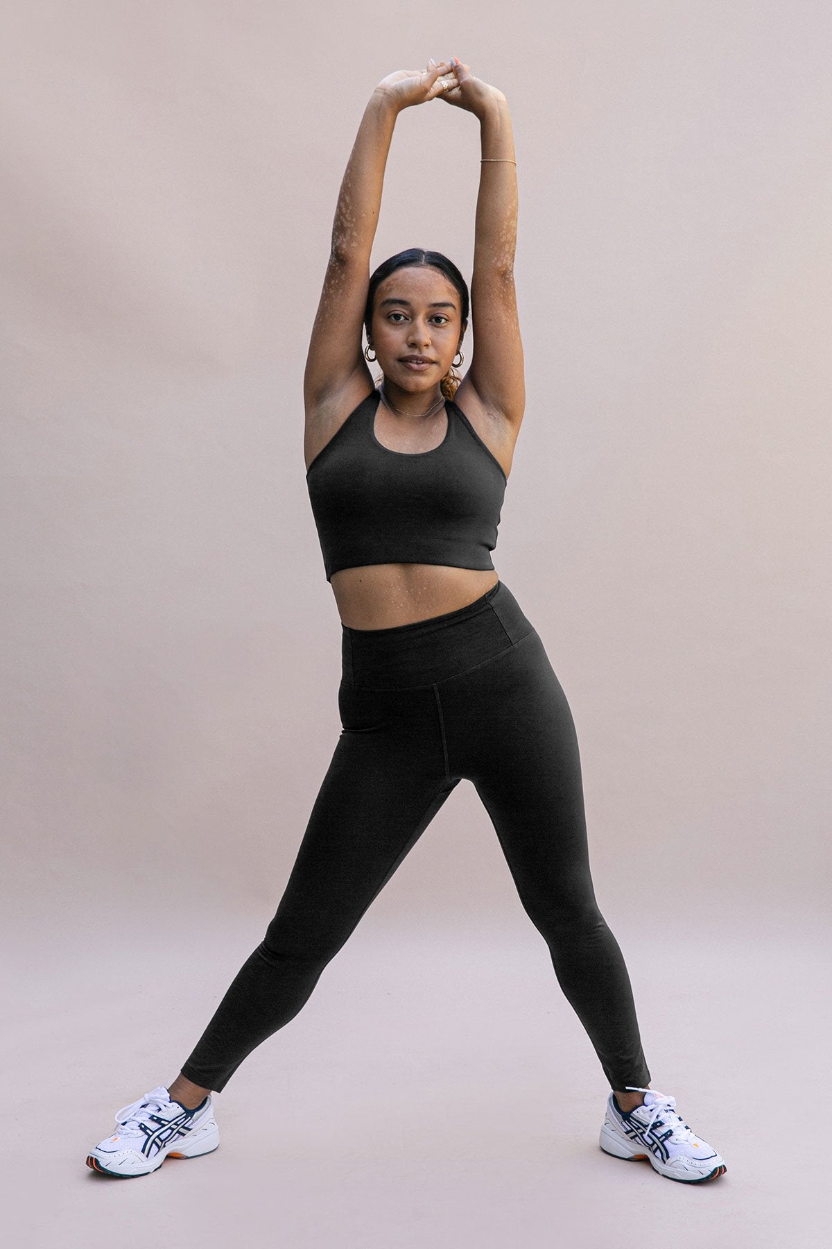 Black FLOAT Ultralight Legging — Girlfriend Collective