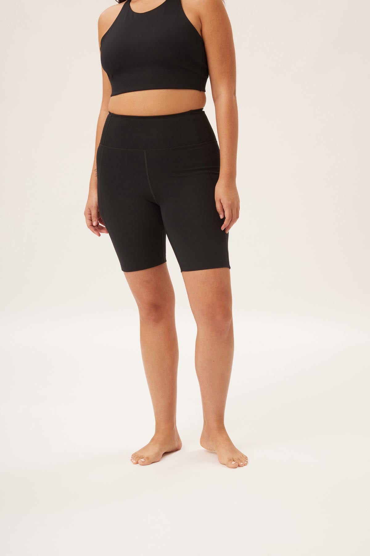 Girlfriend Collective Hi Rise Bike Short Black – Shop Harrow