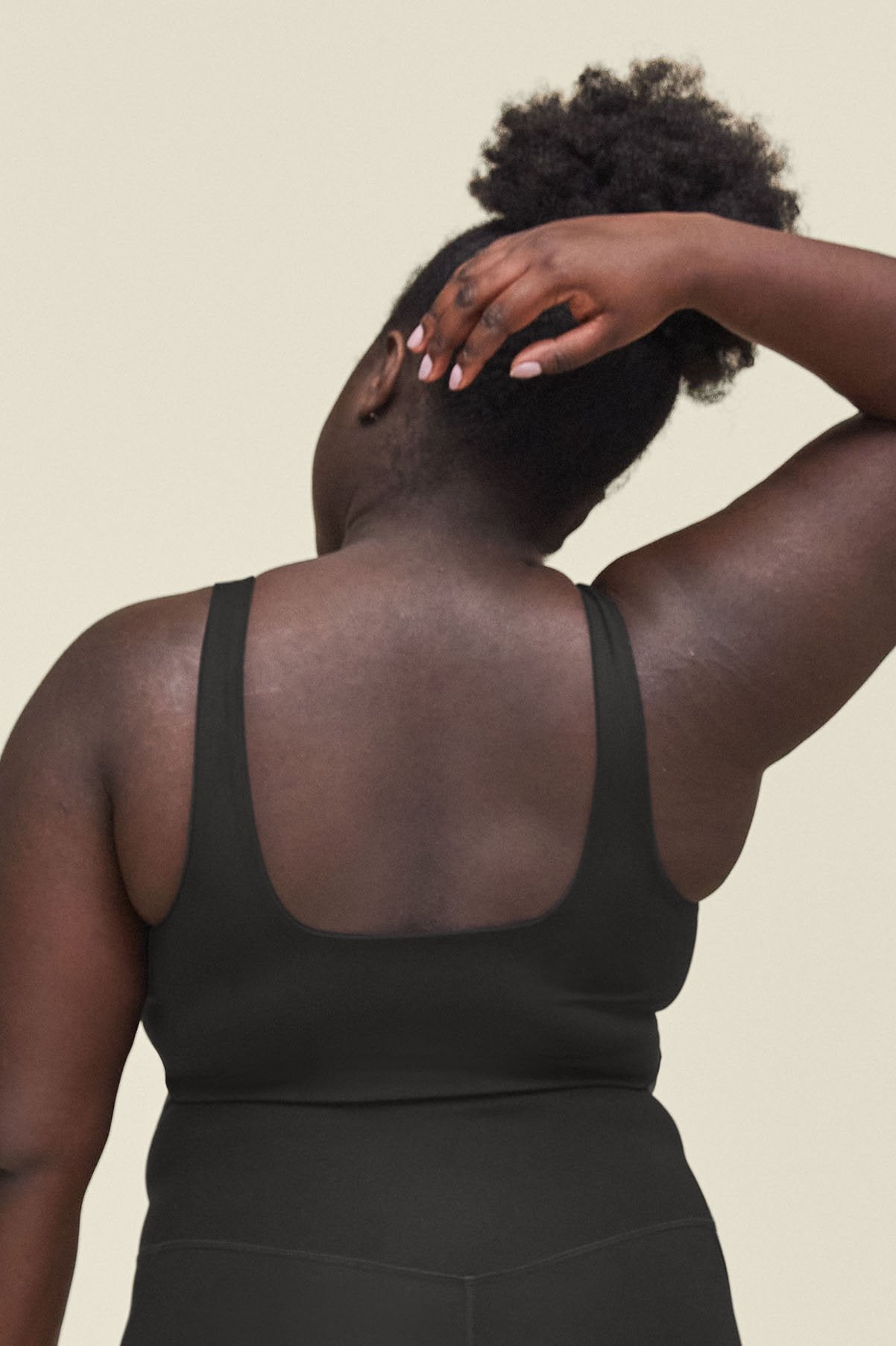 $42 Girlfriend Collective Women's Black Tommy Square-Neck Sports Bra Size  XS