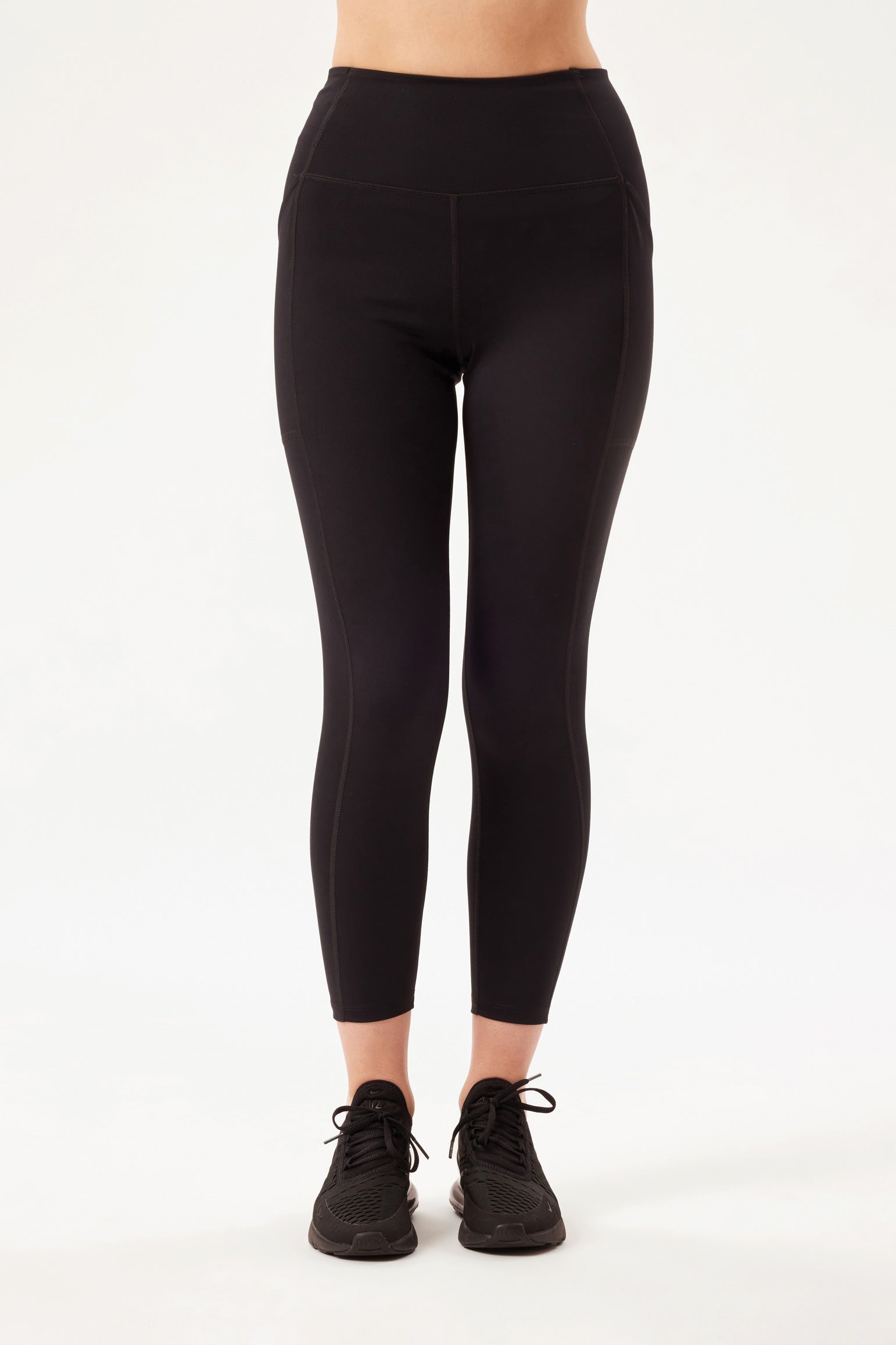 Melby Jo Pocket Black Leggings