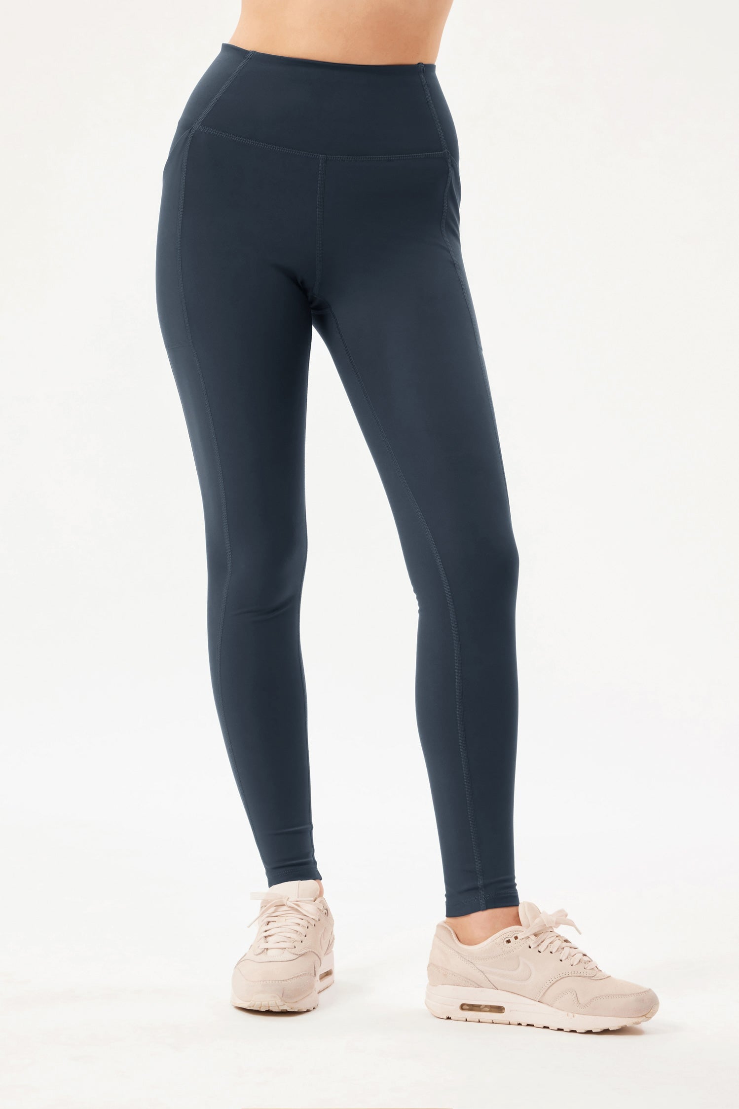 Compressive Leggings with Pockets That Don't Roll Down