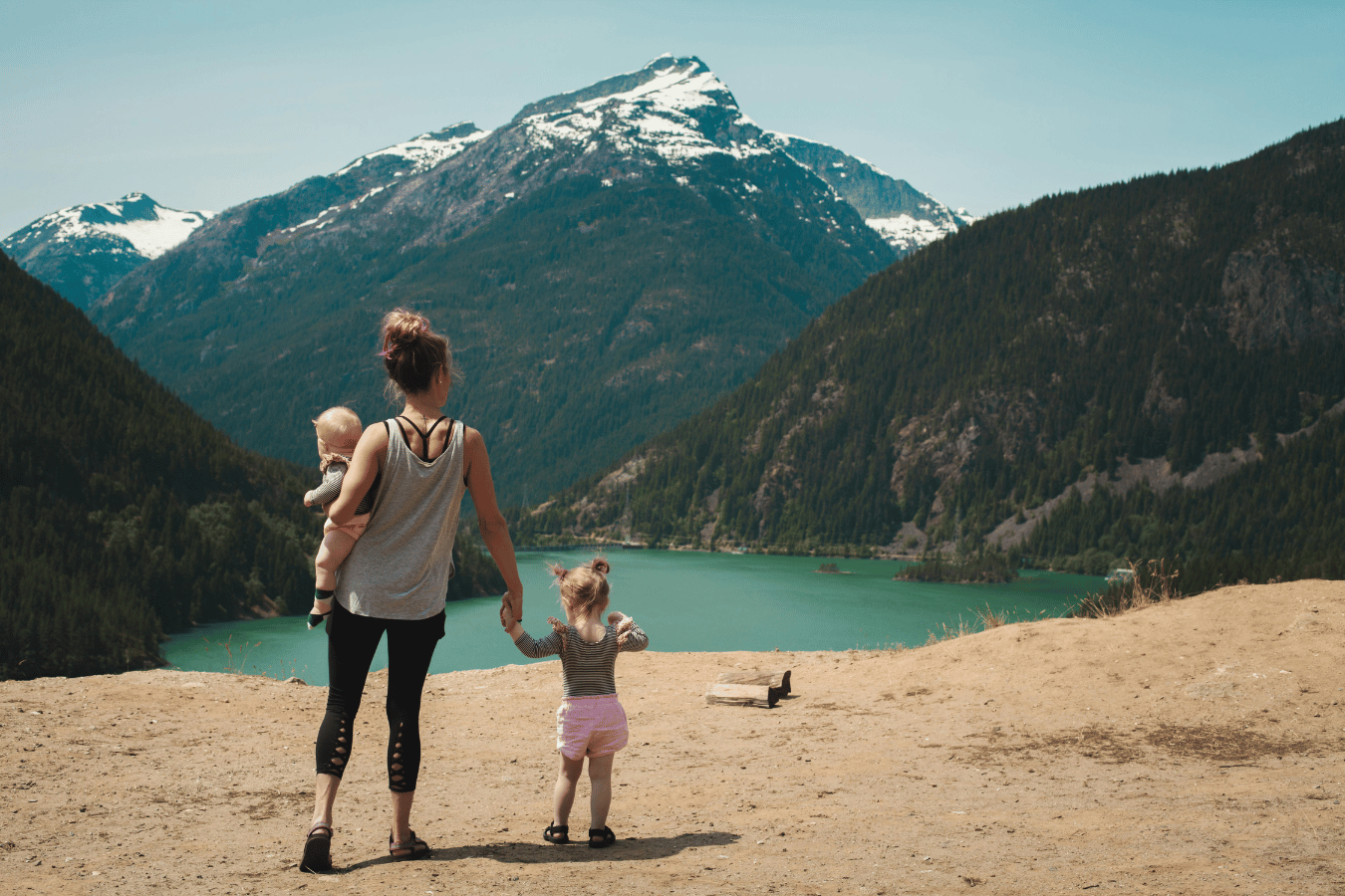 mom hiking with kids- best exercise while breastfeeding- Mila's Keeper