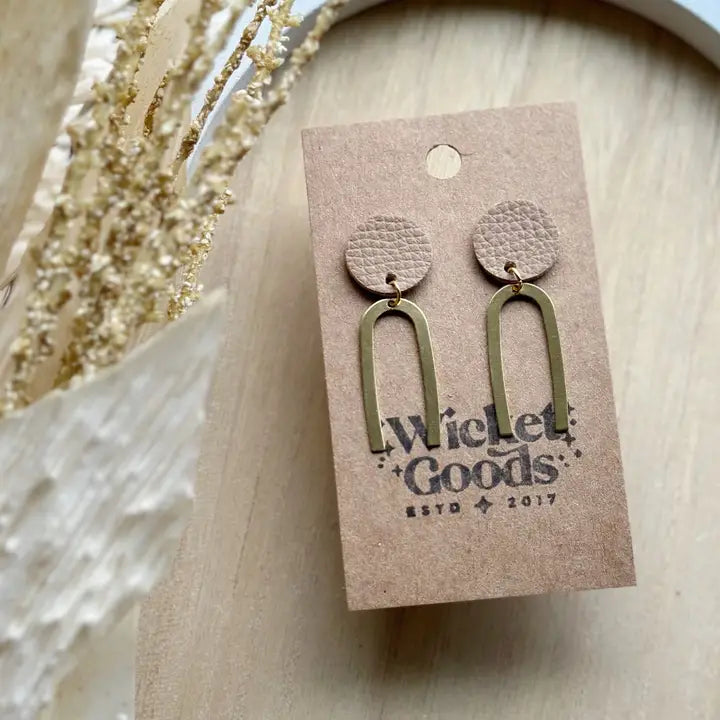 Kholma Studs | Latte