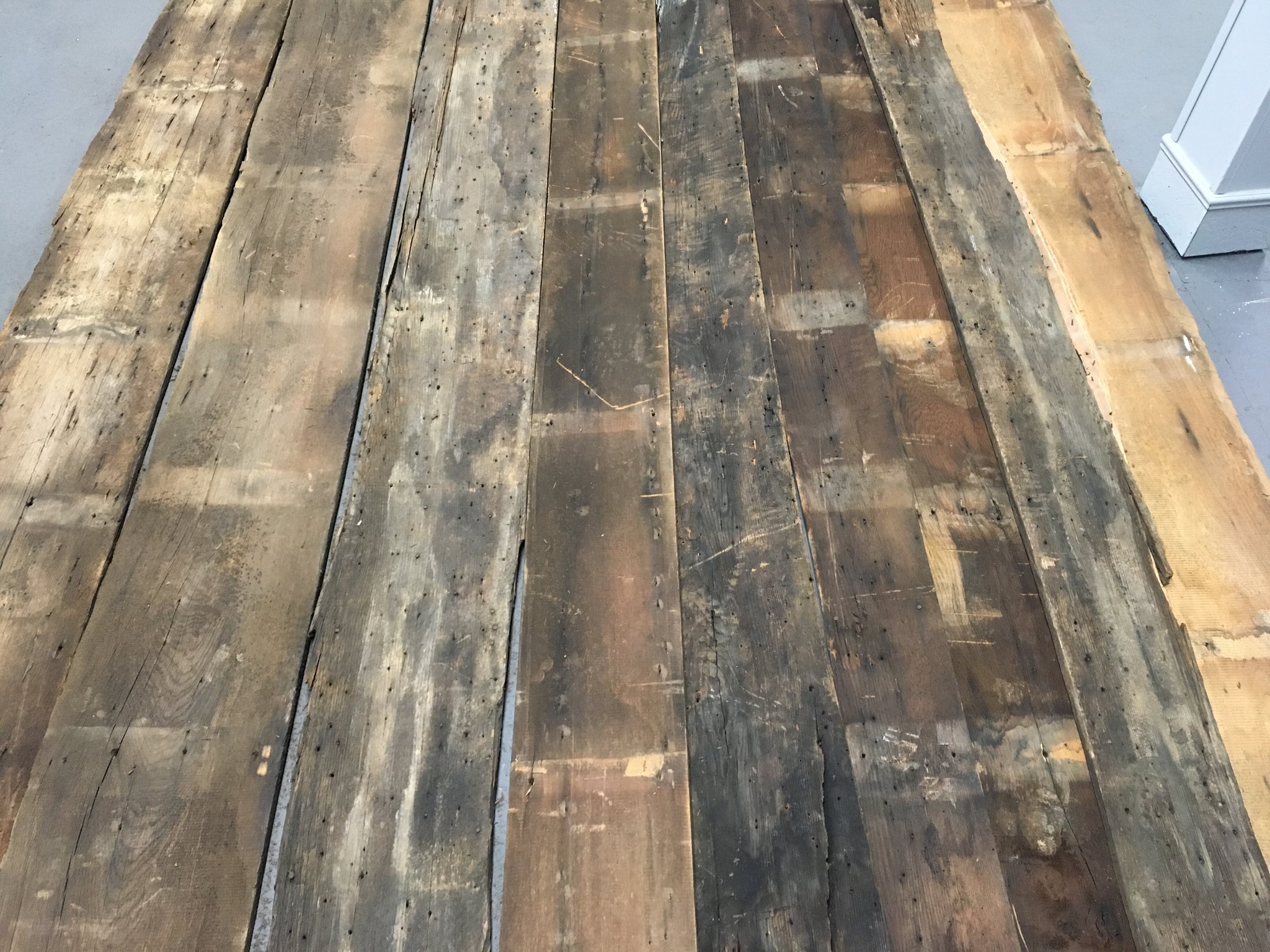 60 Sq Ft Reclaimed Wormy Chestnut Log Cabin Salvage 10 X 8