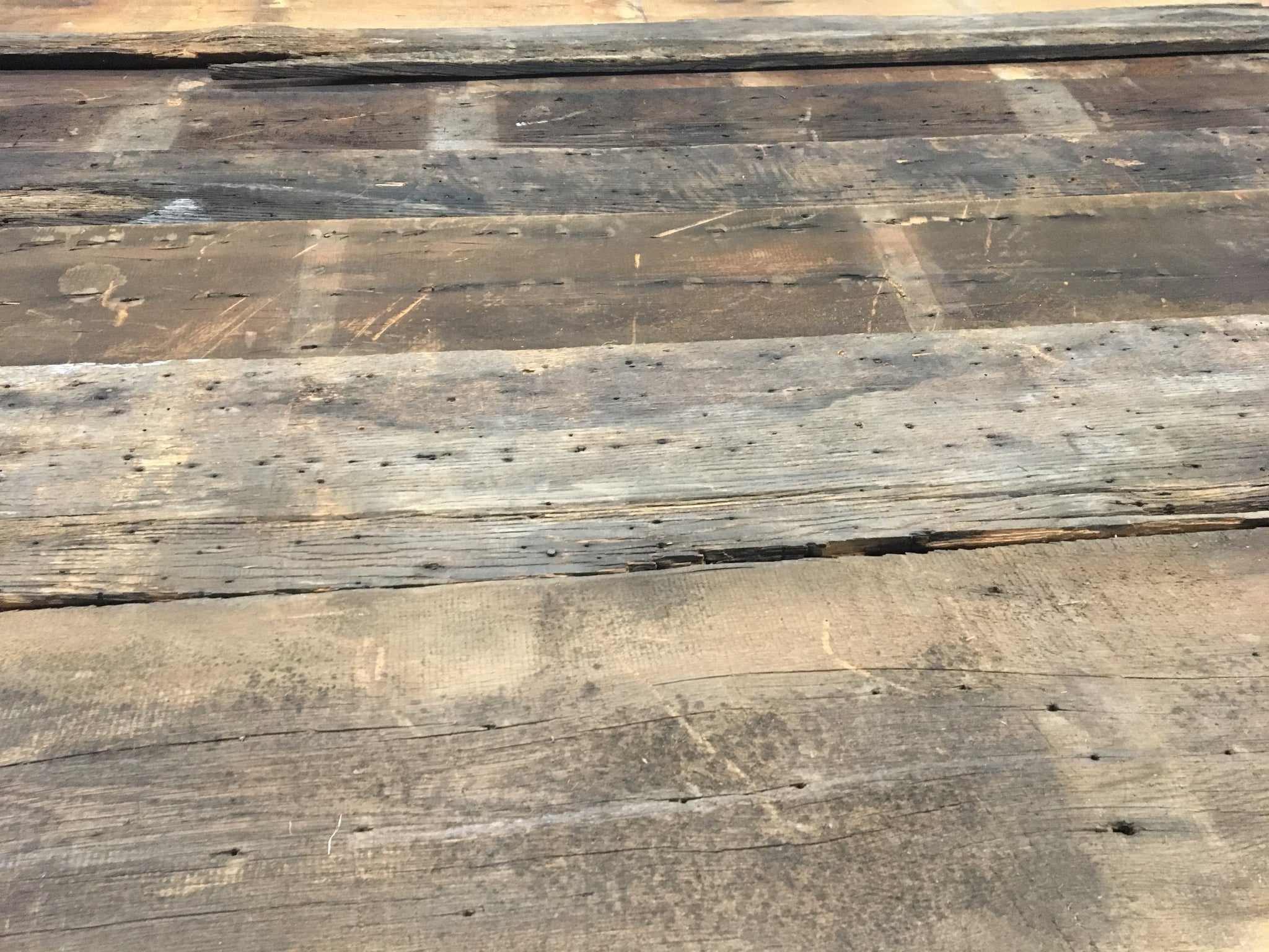 60 Sq Ft Reclaimed Wormy Chestnut Log Cabin Salvage 10 X 8