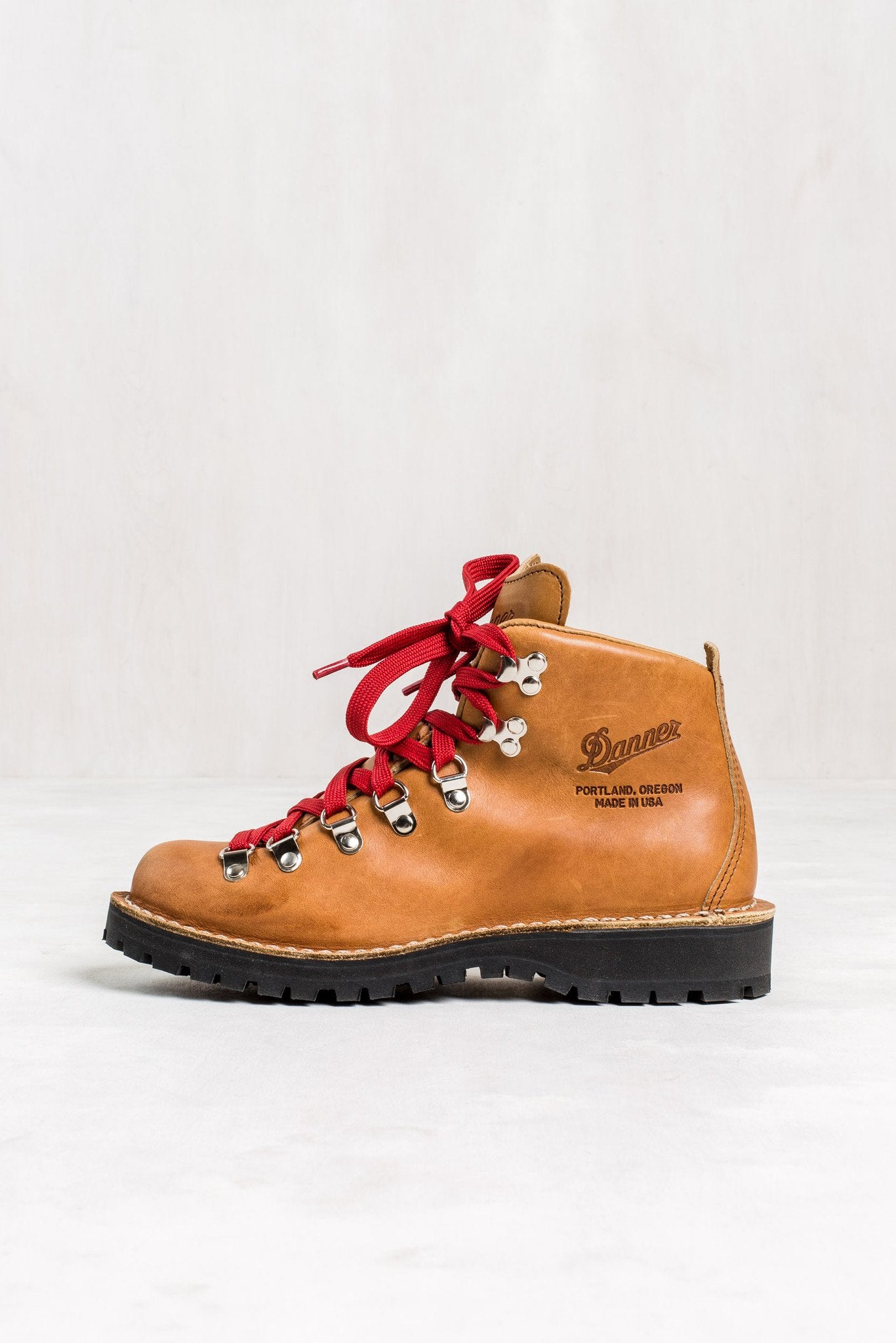 Women S Danner Mountain Light Cascade Boots Sails Demo Store