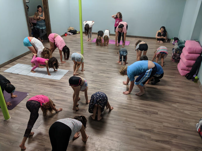Kids Yoga Club (3-8 yrs)