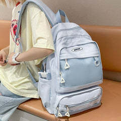 Size and capacity - school backpack